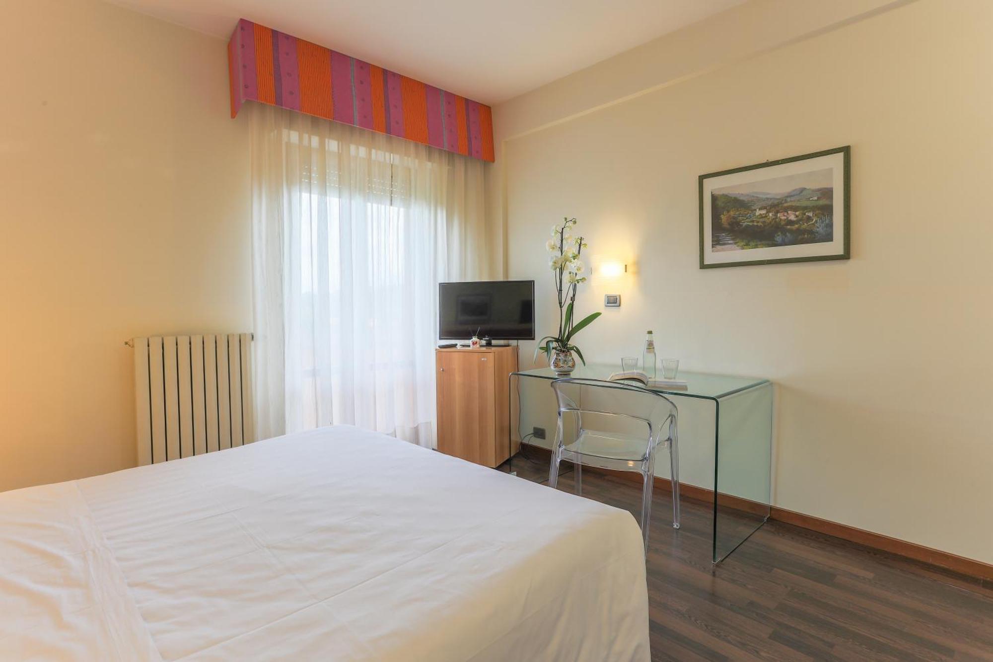 Double or Twin Room,1698850698:JPEG