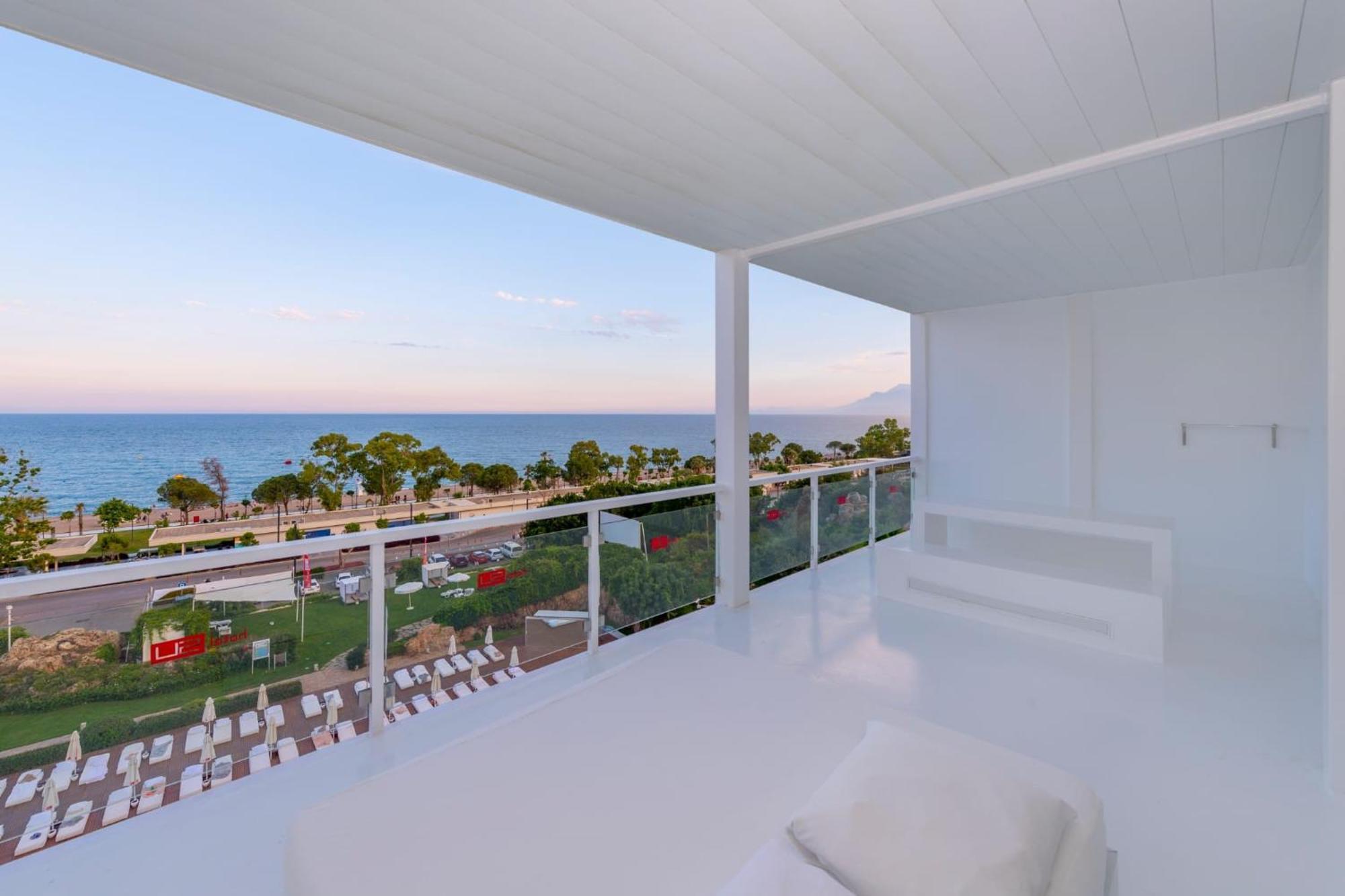 Family Room Sea View