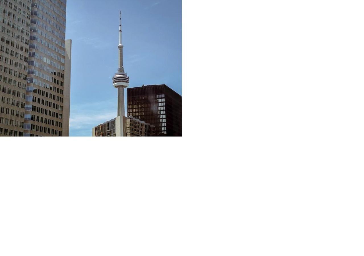 Junior Suite CN Tower View