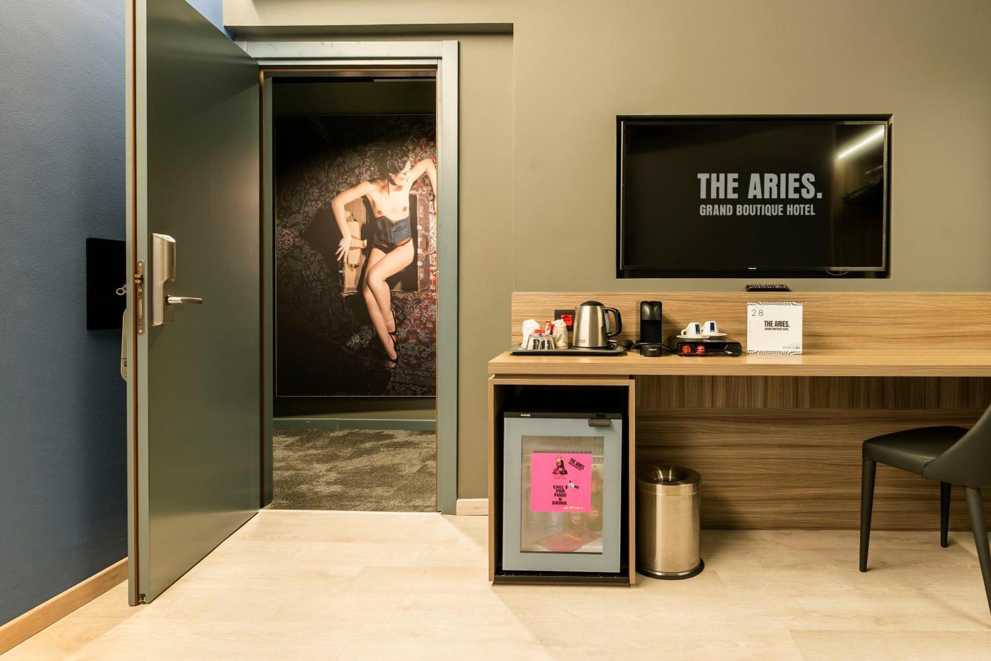 Junior Suite,1697812869:JPEG