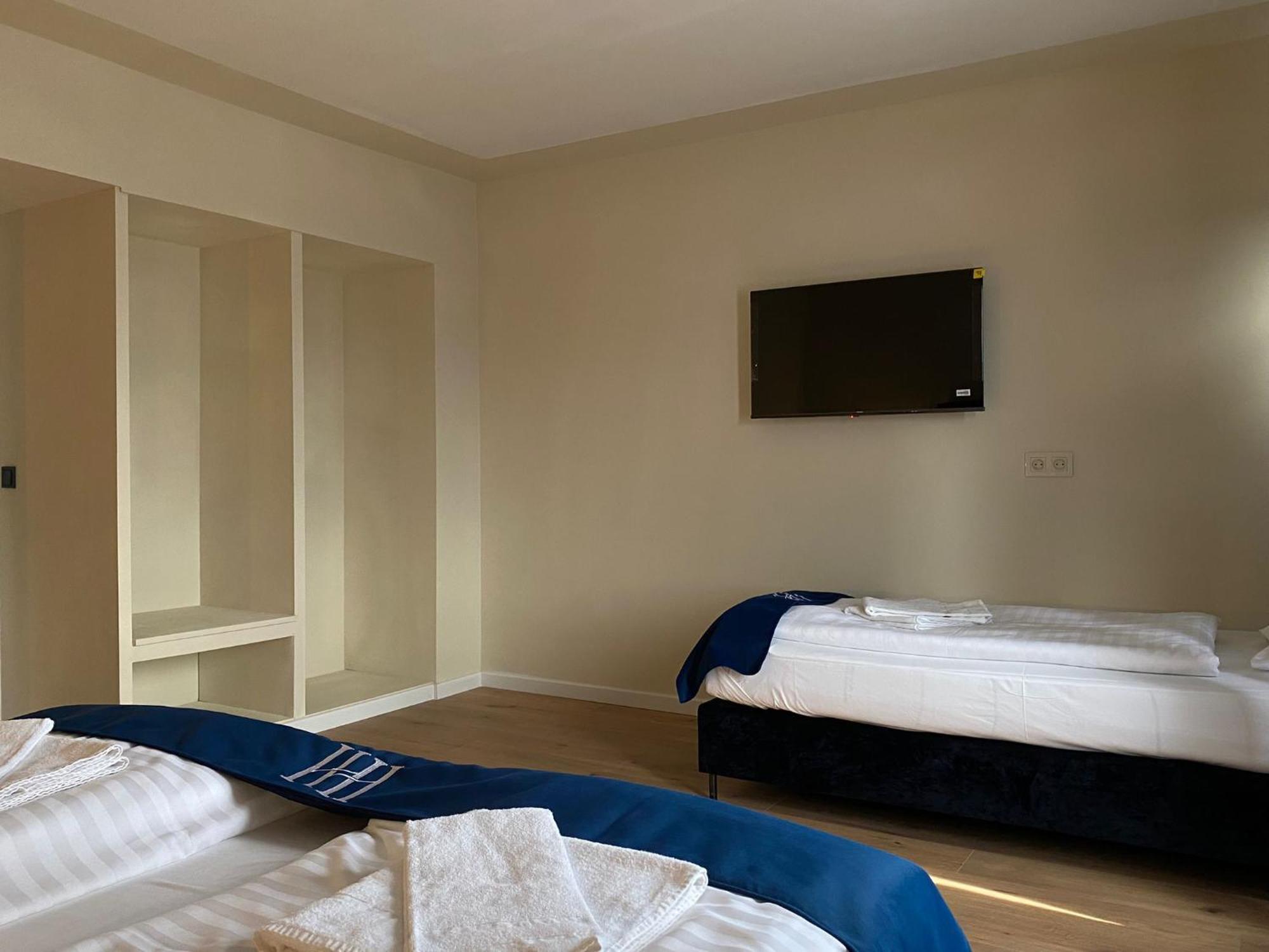 Triple Room Private Bathroom
