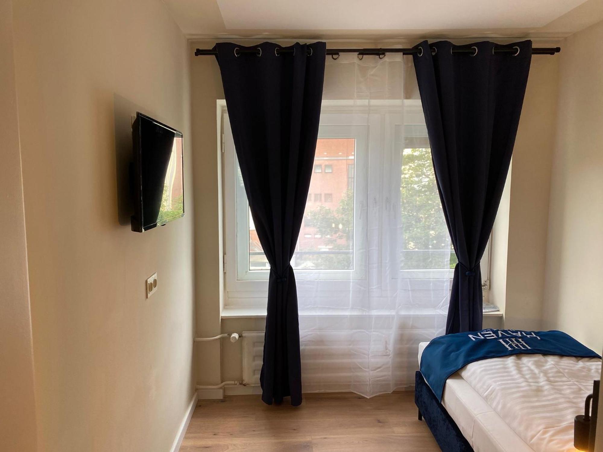 Single Room Bathroom