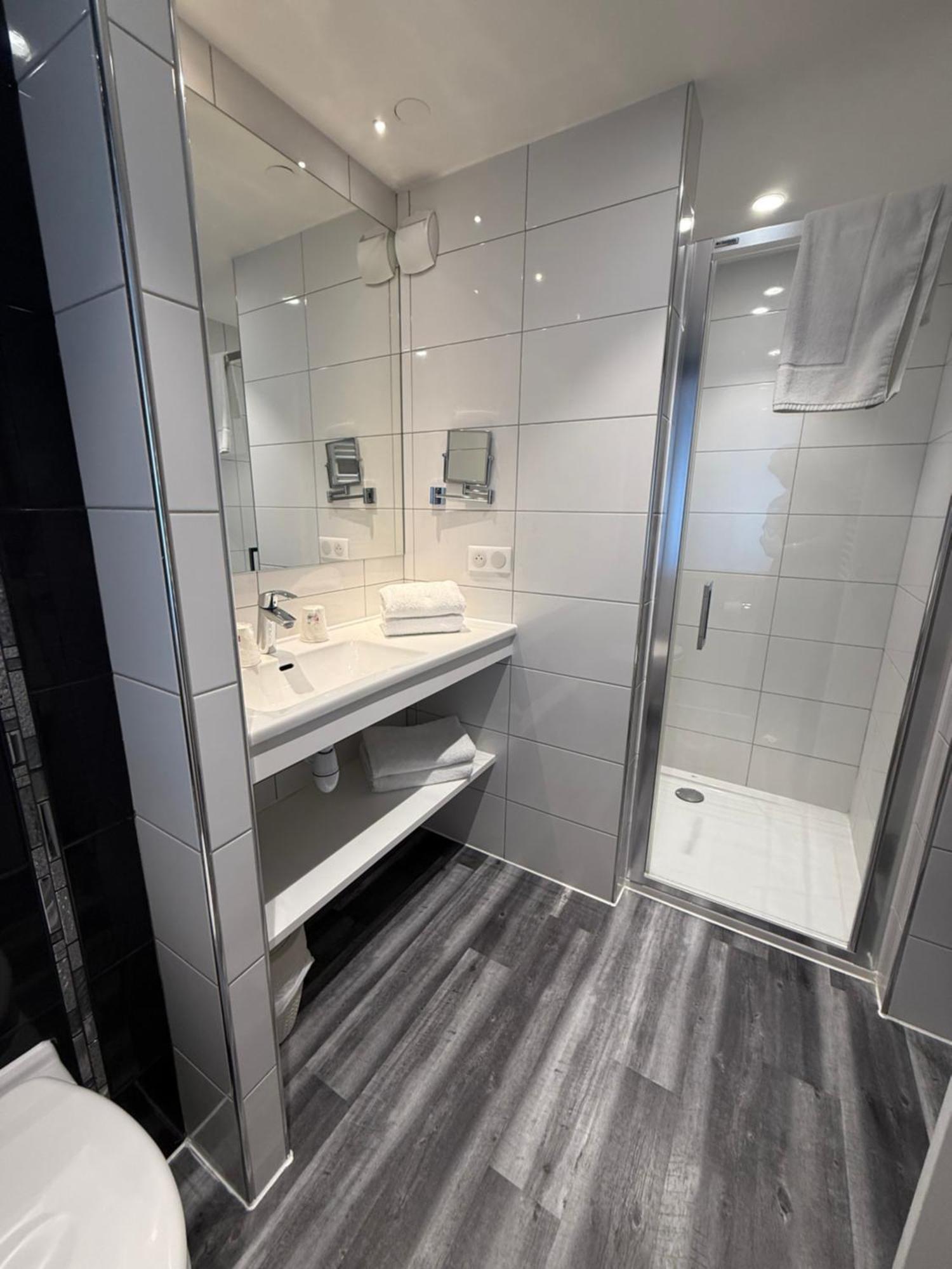 Privilege Room