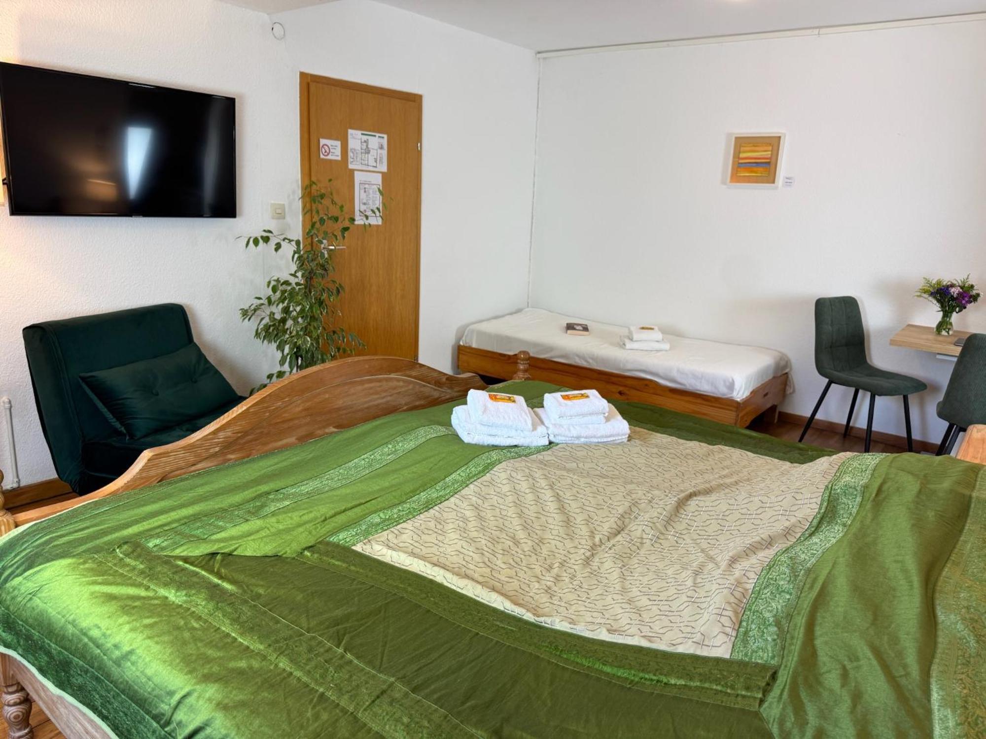 Classic Triple Room,1697833045:JPEG