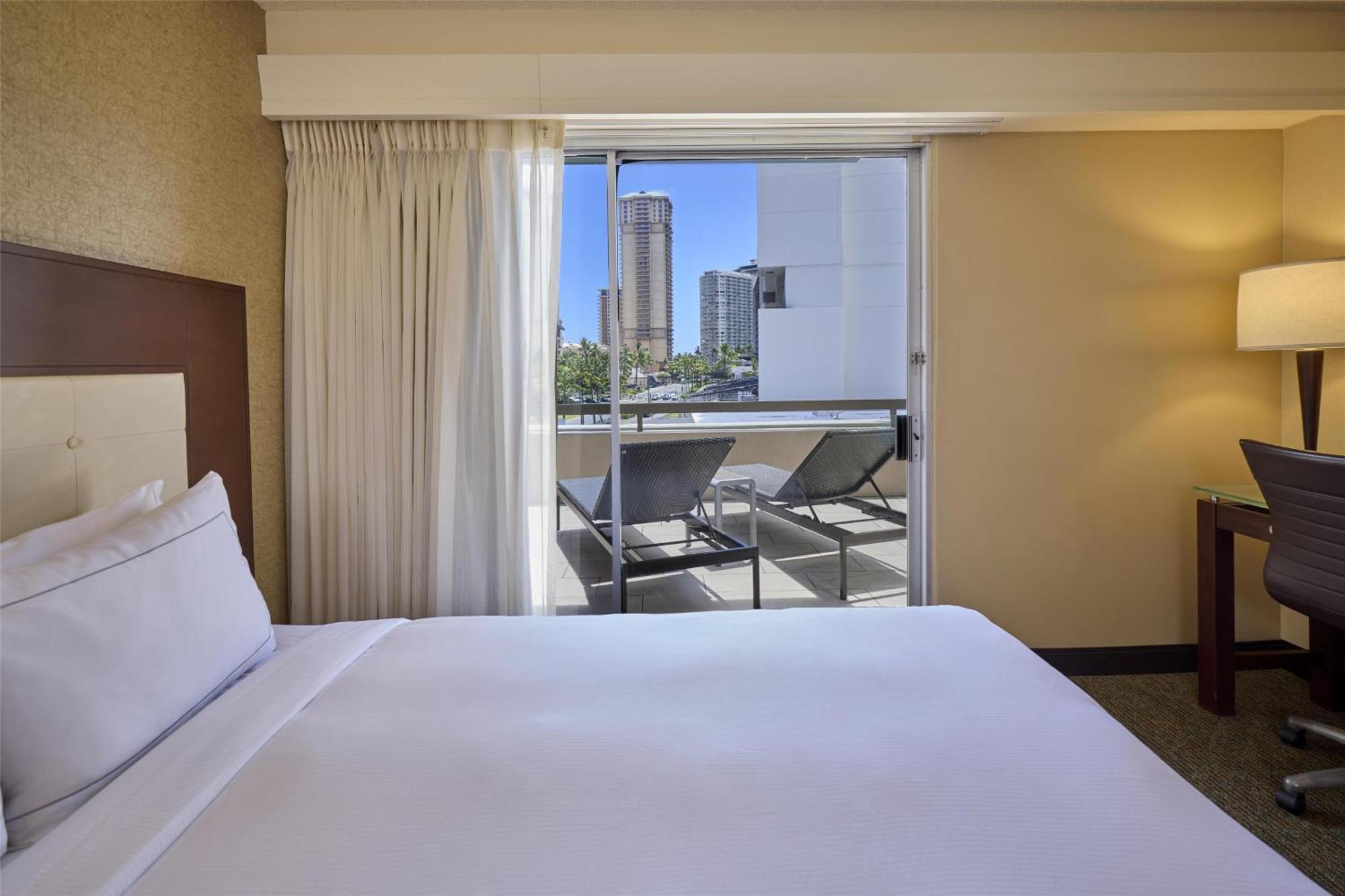 King Room City View Lounge Lanai