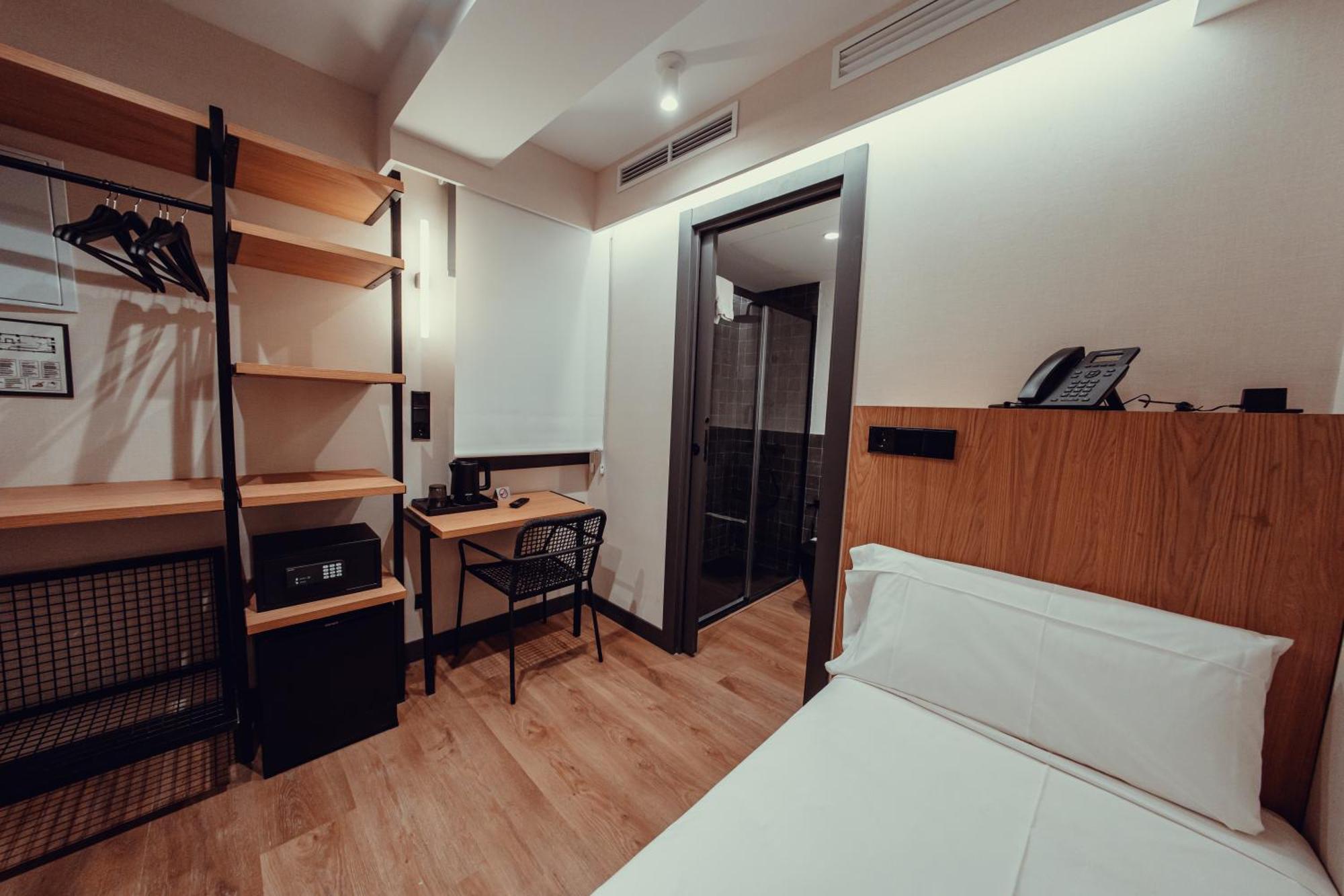 Basic Single Room,1697850734:JPEG