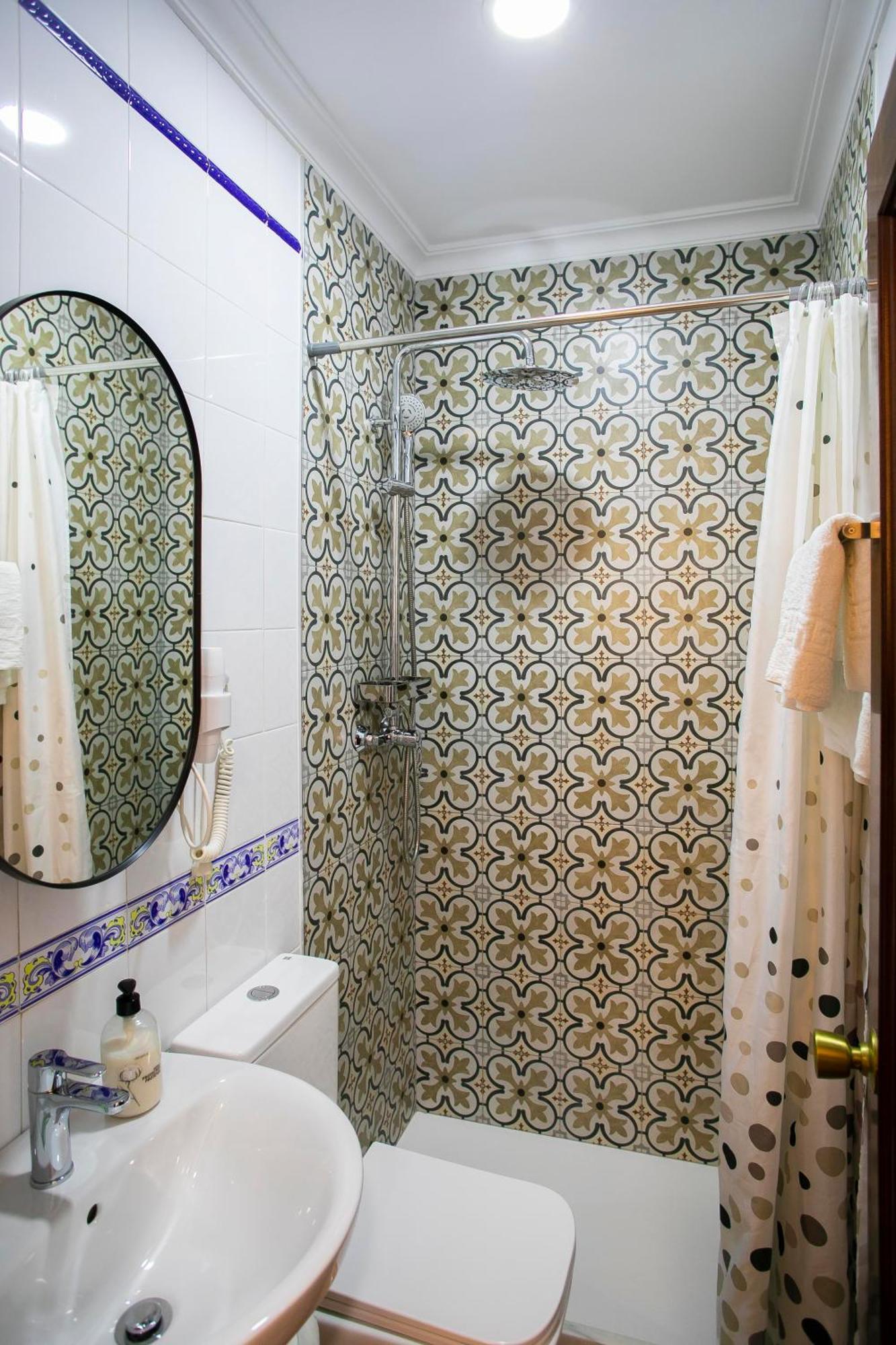Budget Single Room