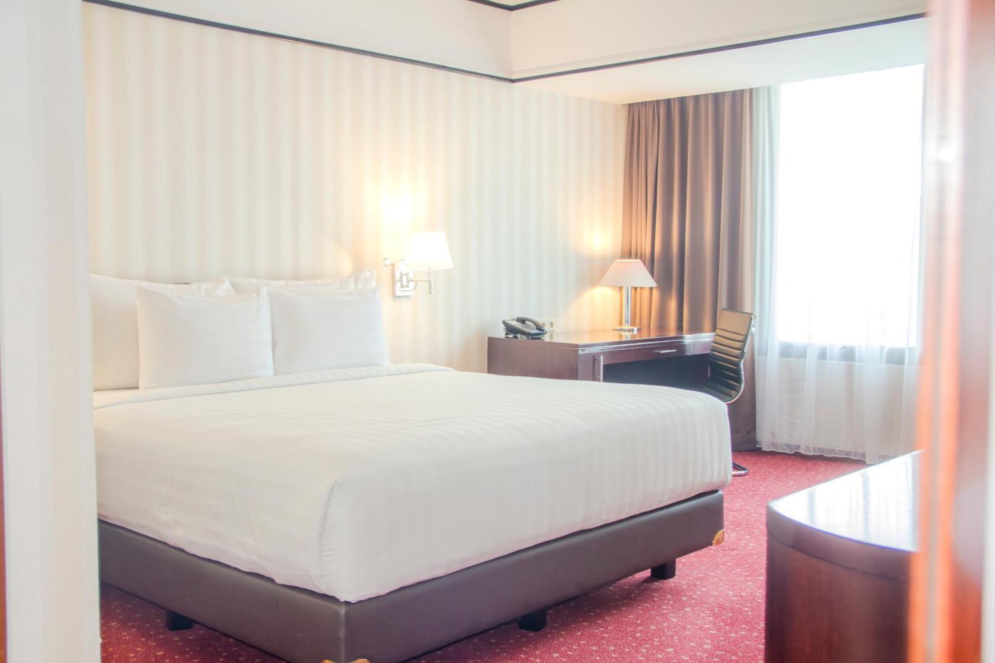 Deluxe Double or Twin Room