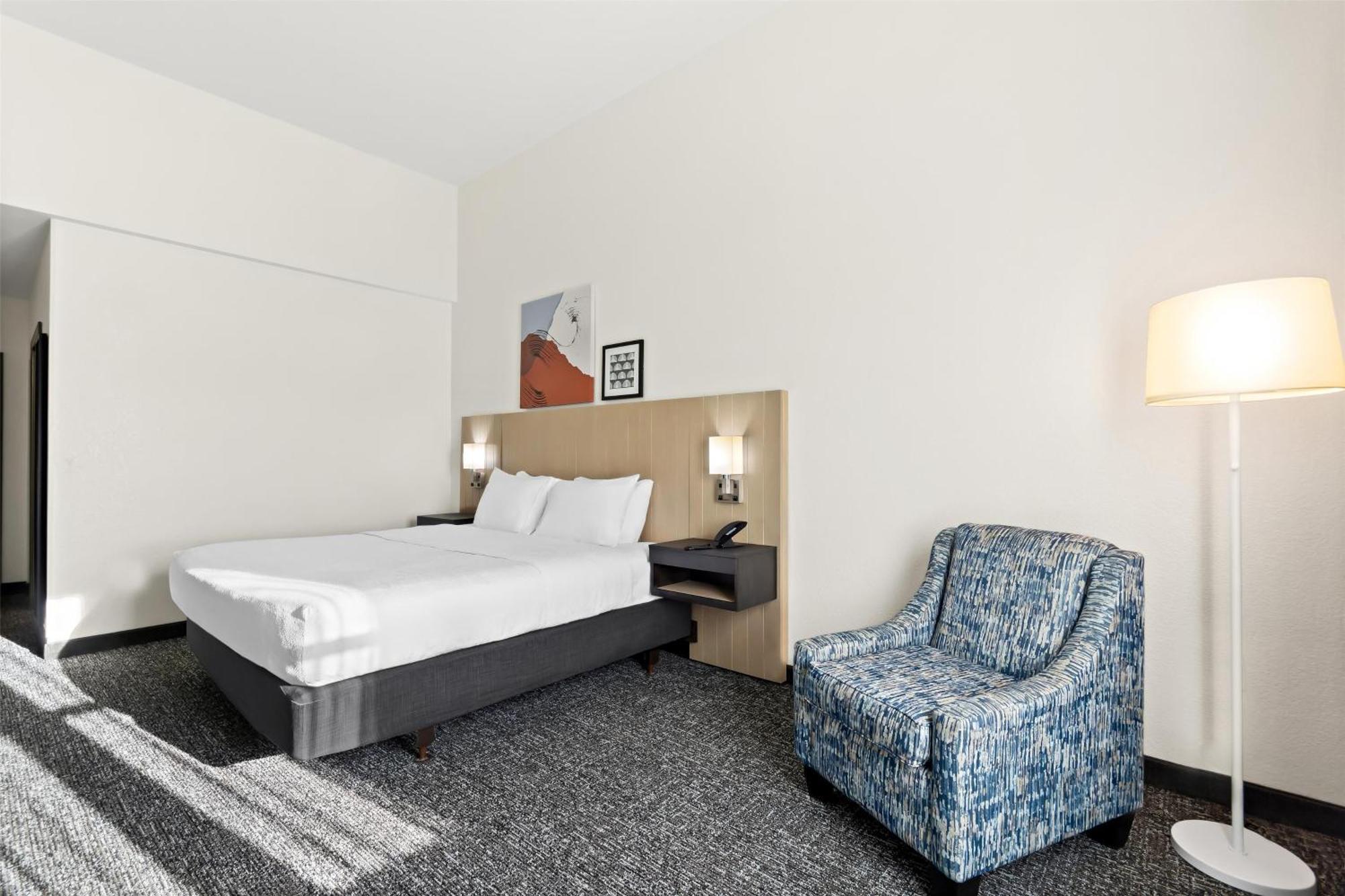 King Room,1697882705:JPEG