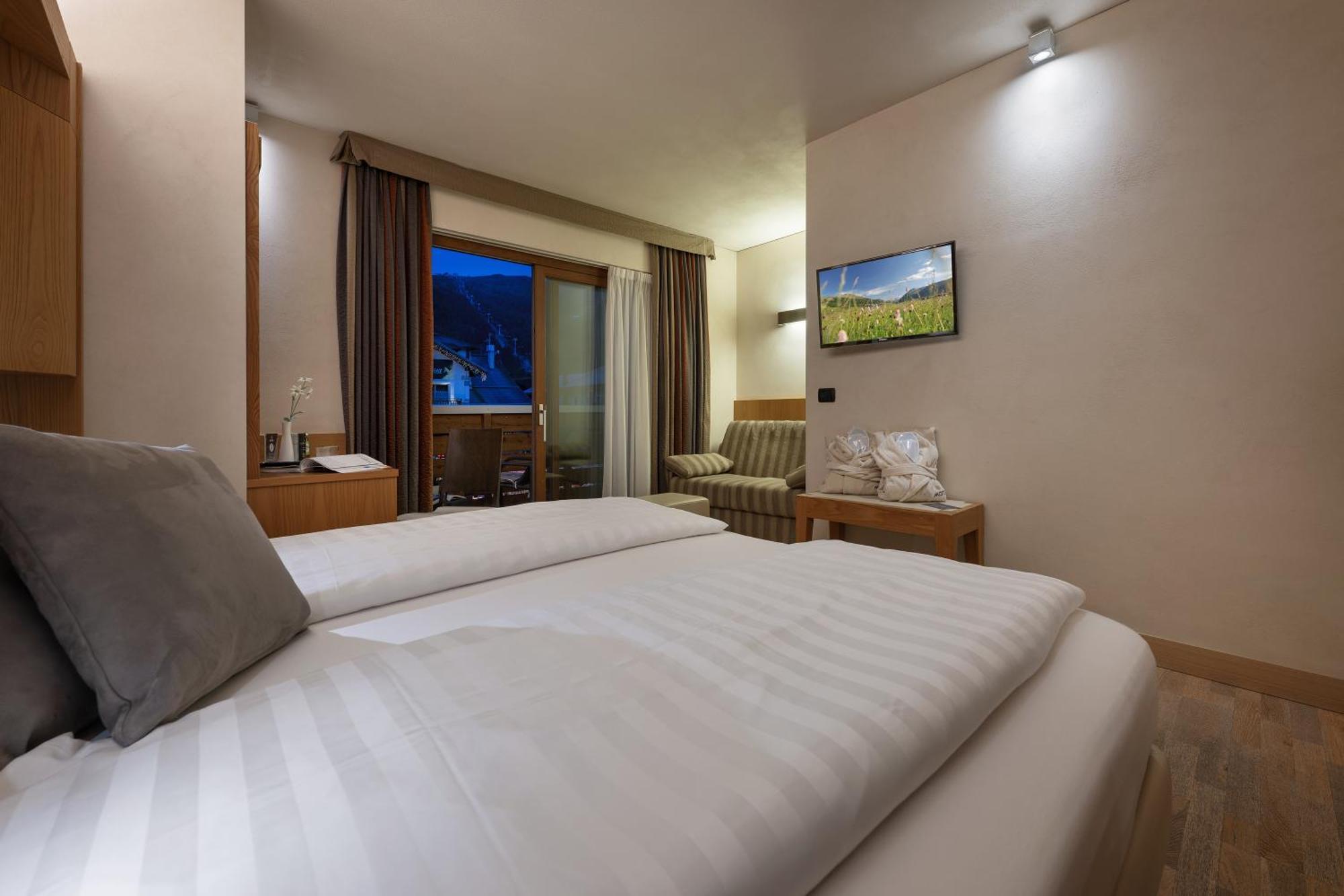 Junior Suite,1697886623:JPEG