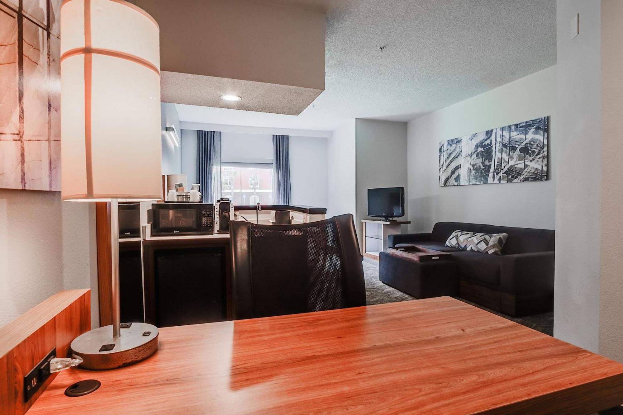 King Suite Disability Access or Non Smoking