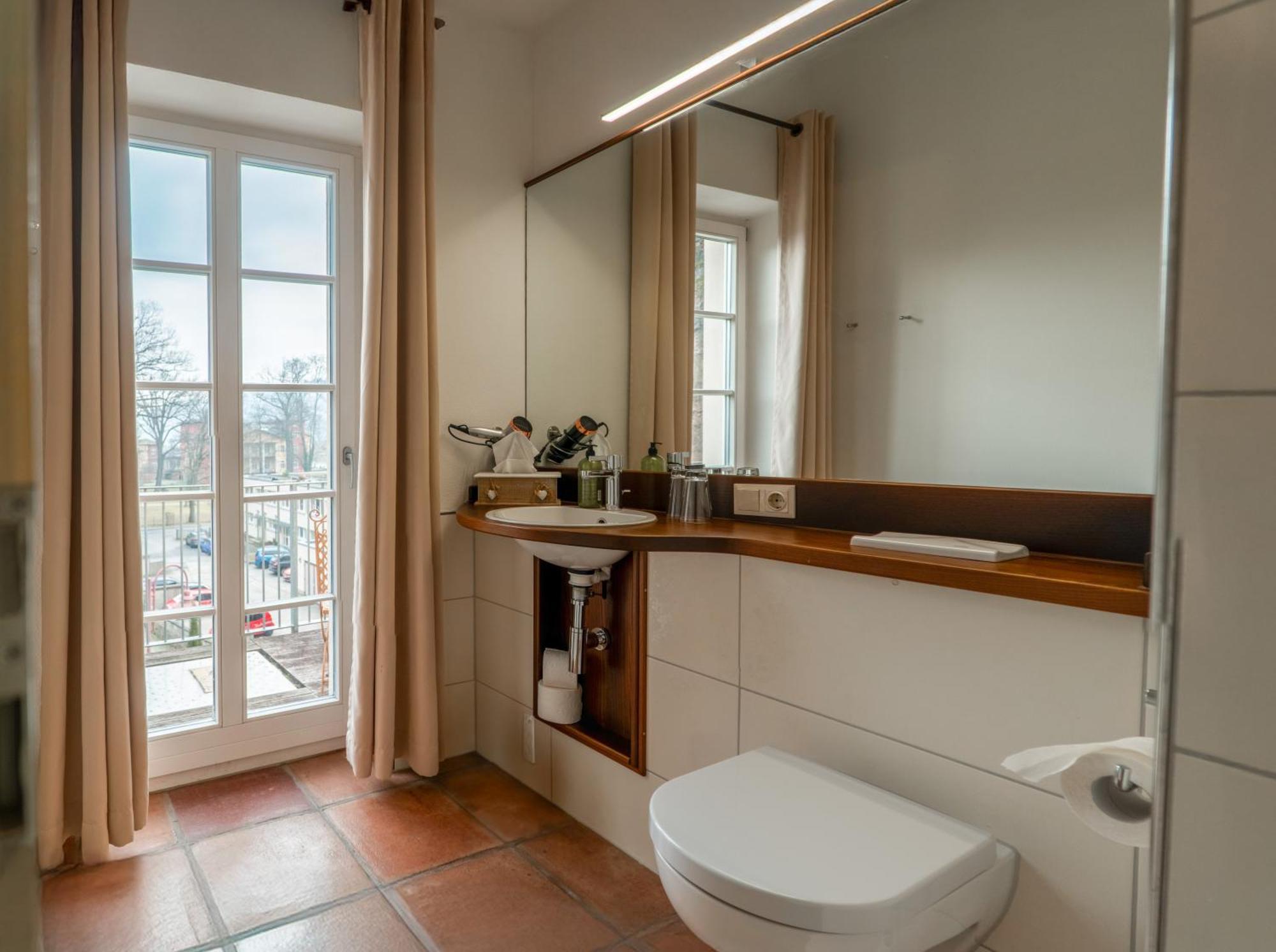 Deluxe Family Suite