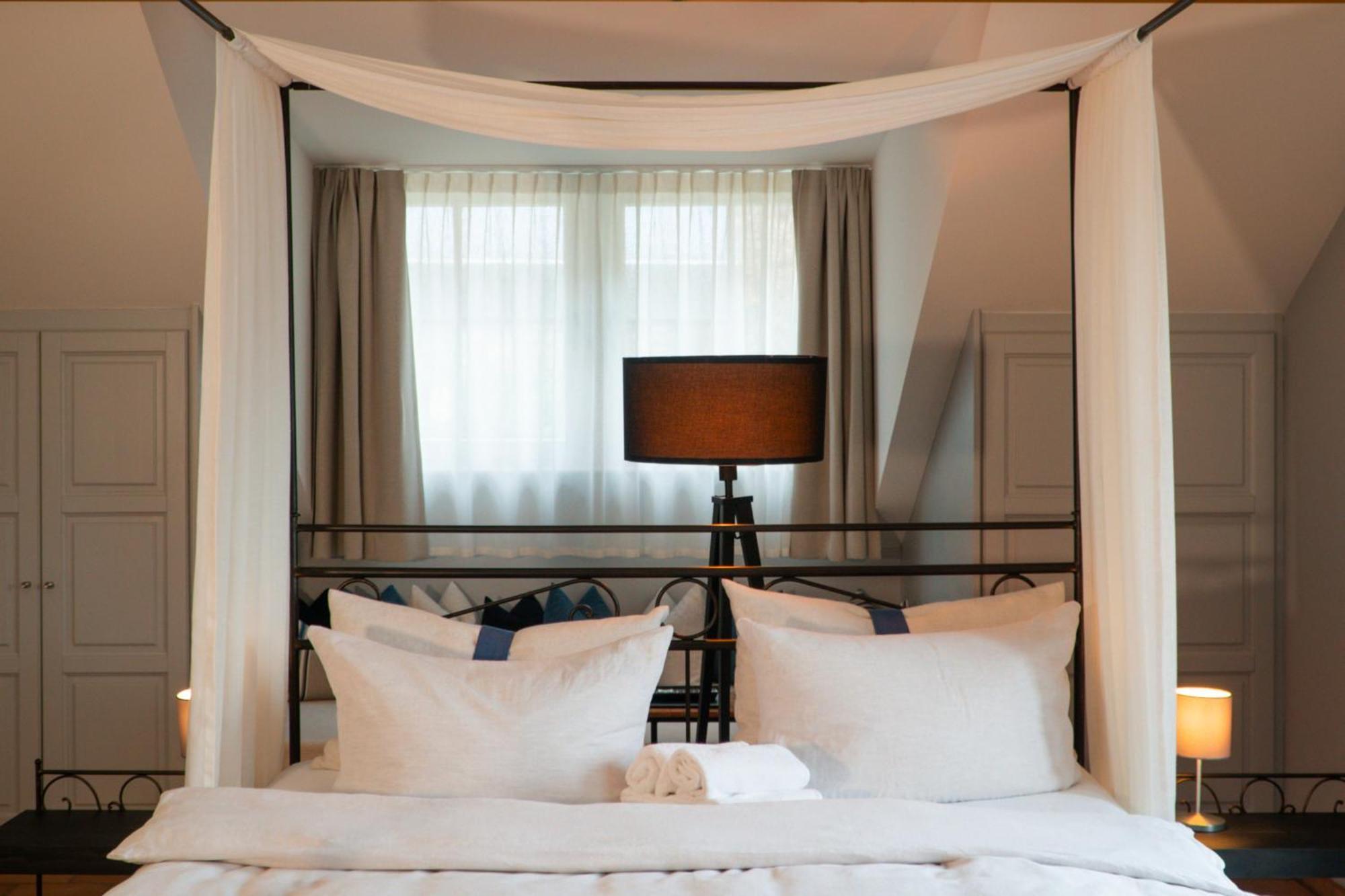 Deluxe Family Suite