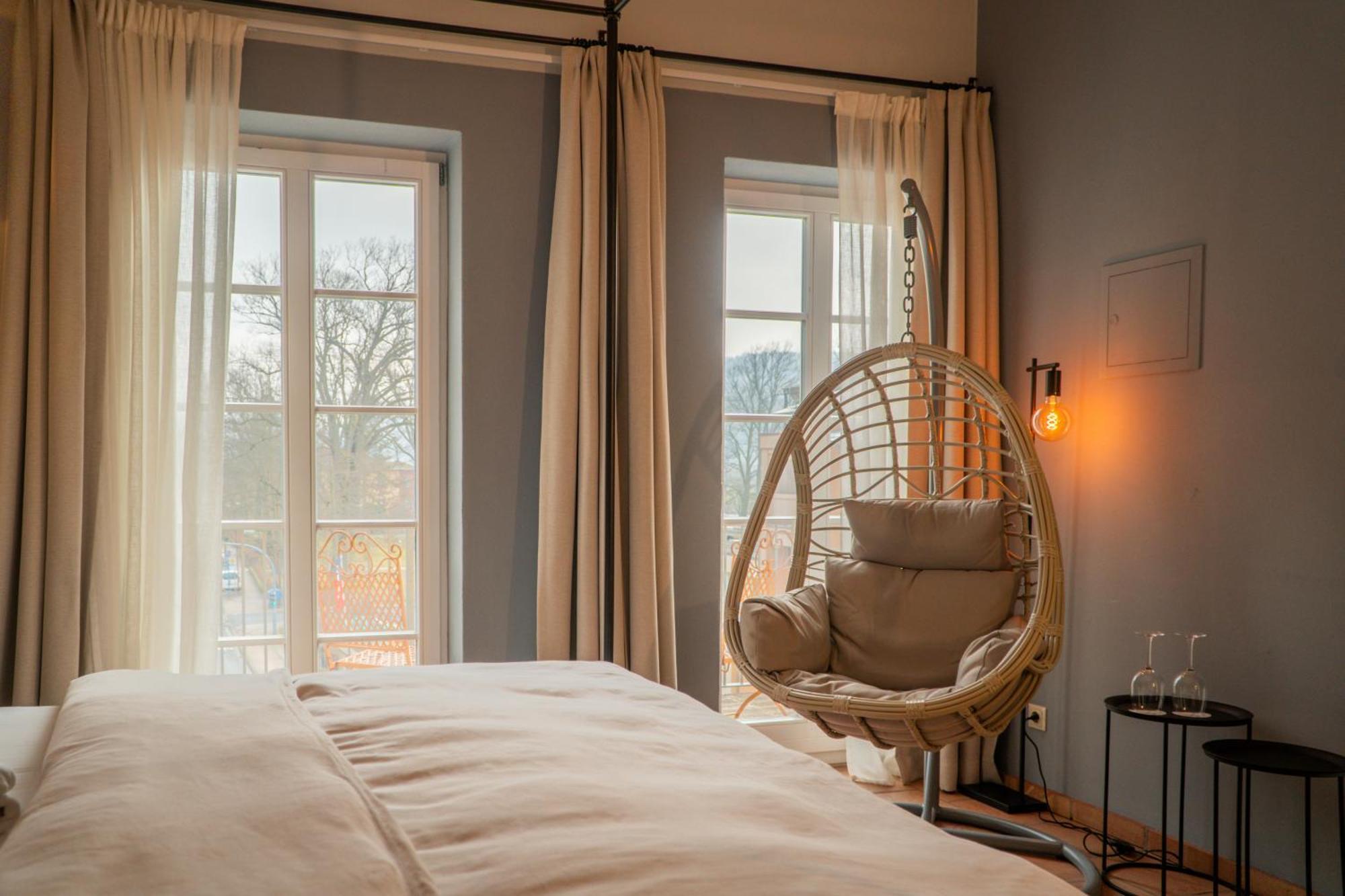 Deluxe Family Suite