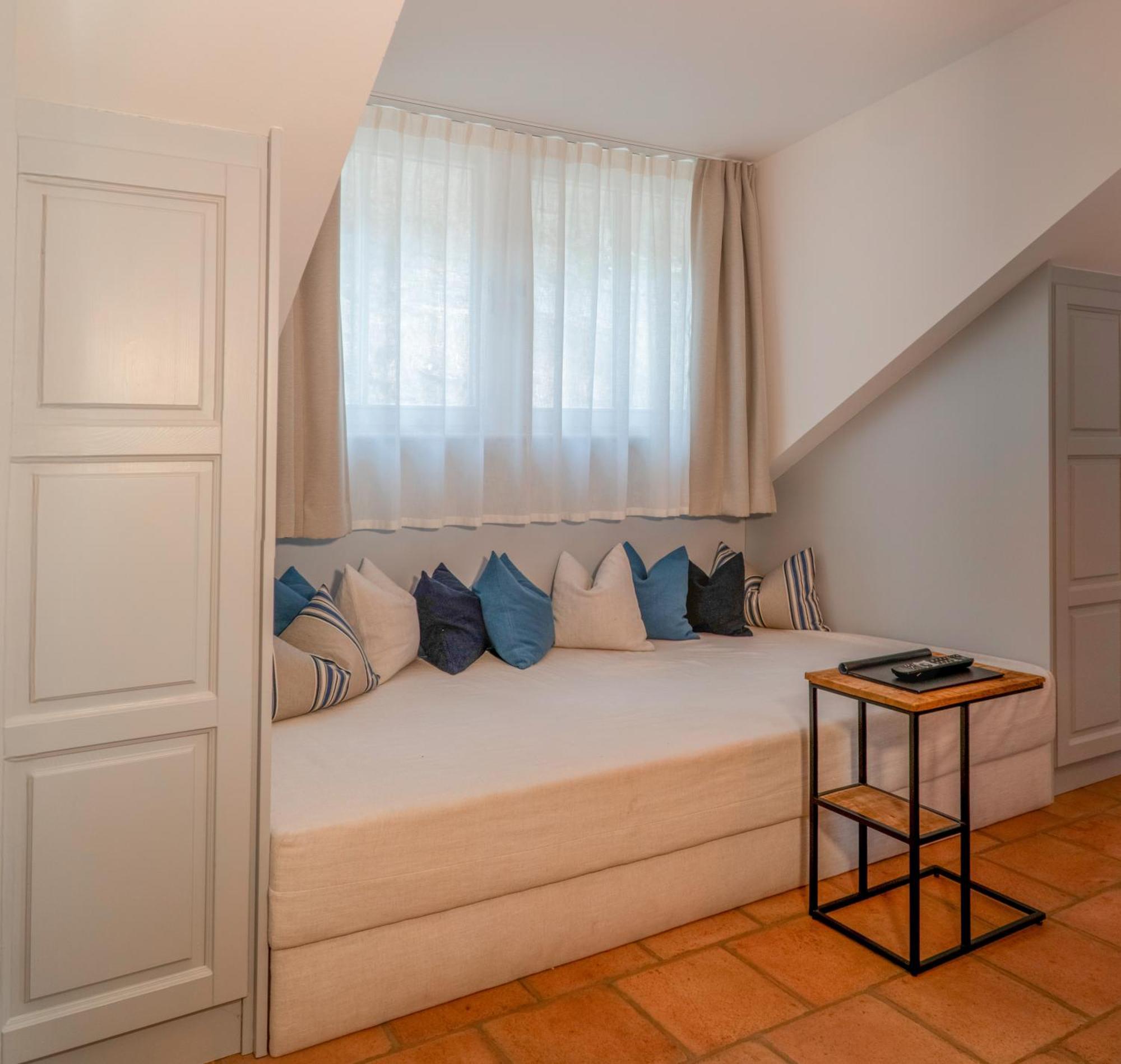 Deluxe Family Suite