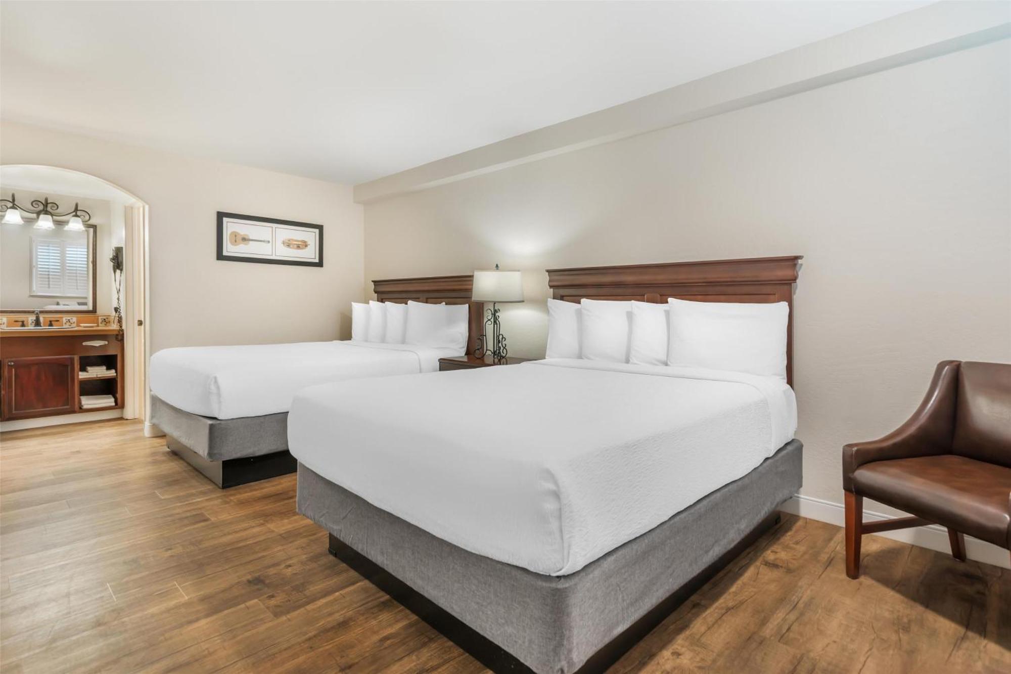 Queen Room Two Queen Beds Non-Smoking