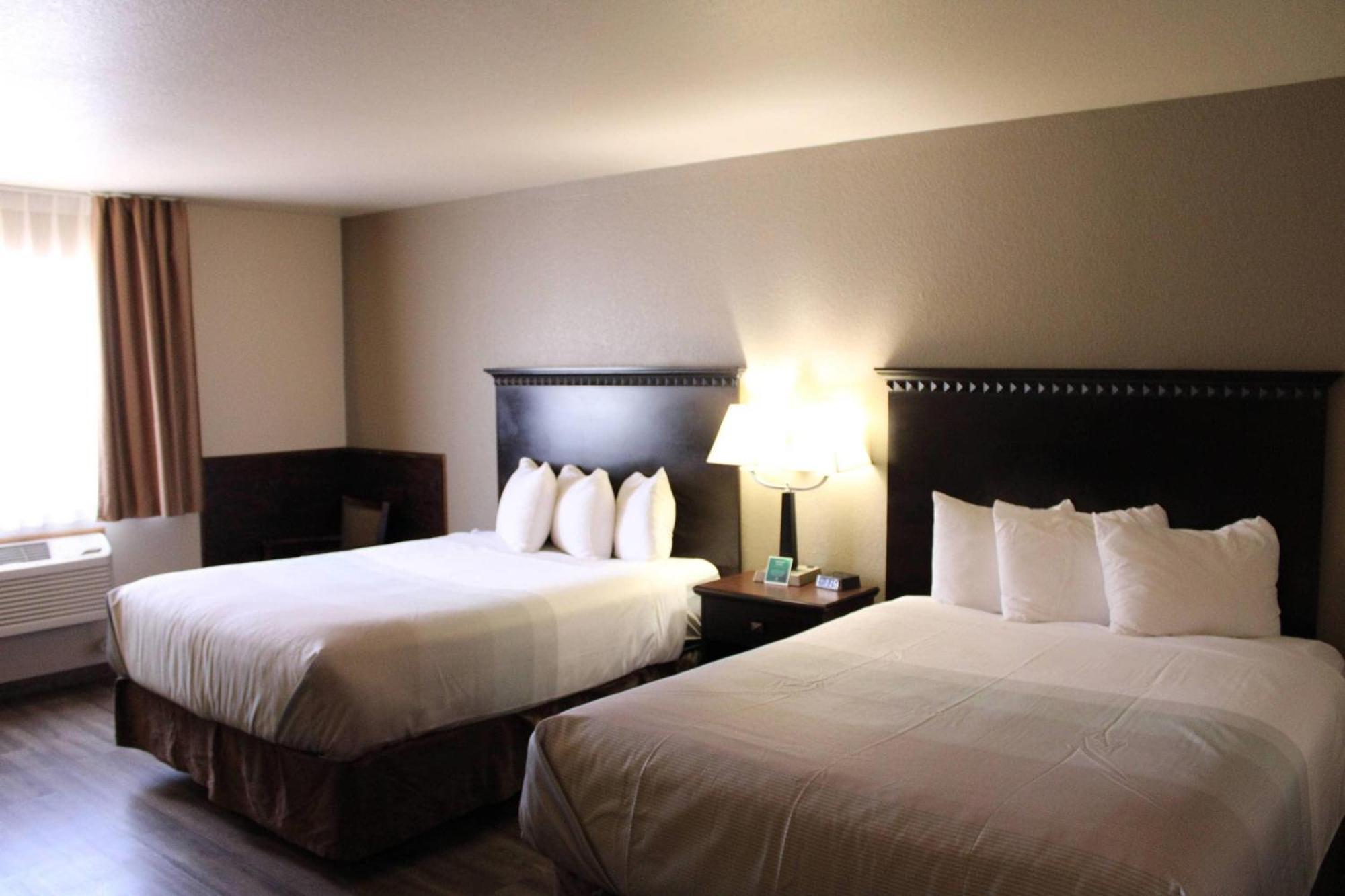 Queen Room Two Queen Beds Non-Smoking