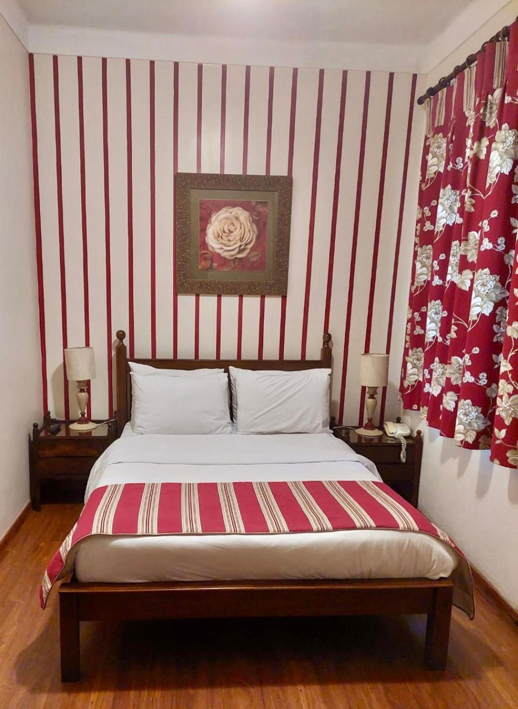 Quarto Econômico Sem Vista