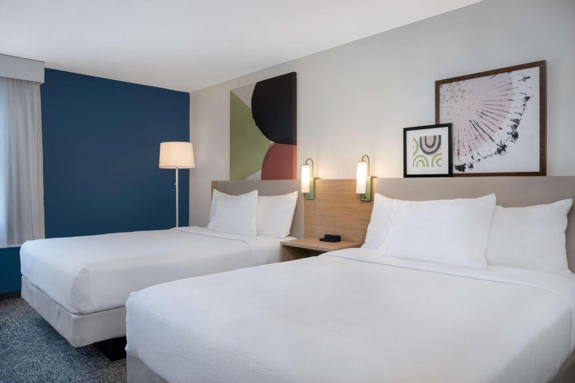 Queen Room Two Queen Beds
