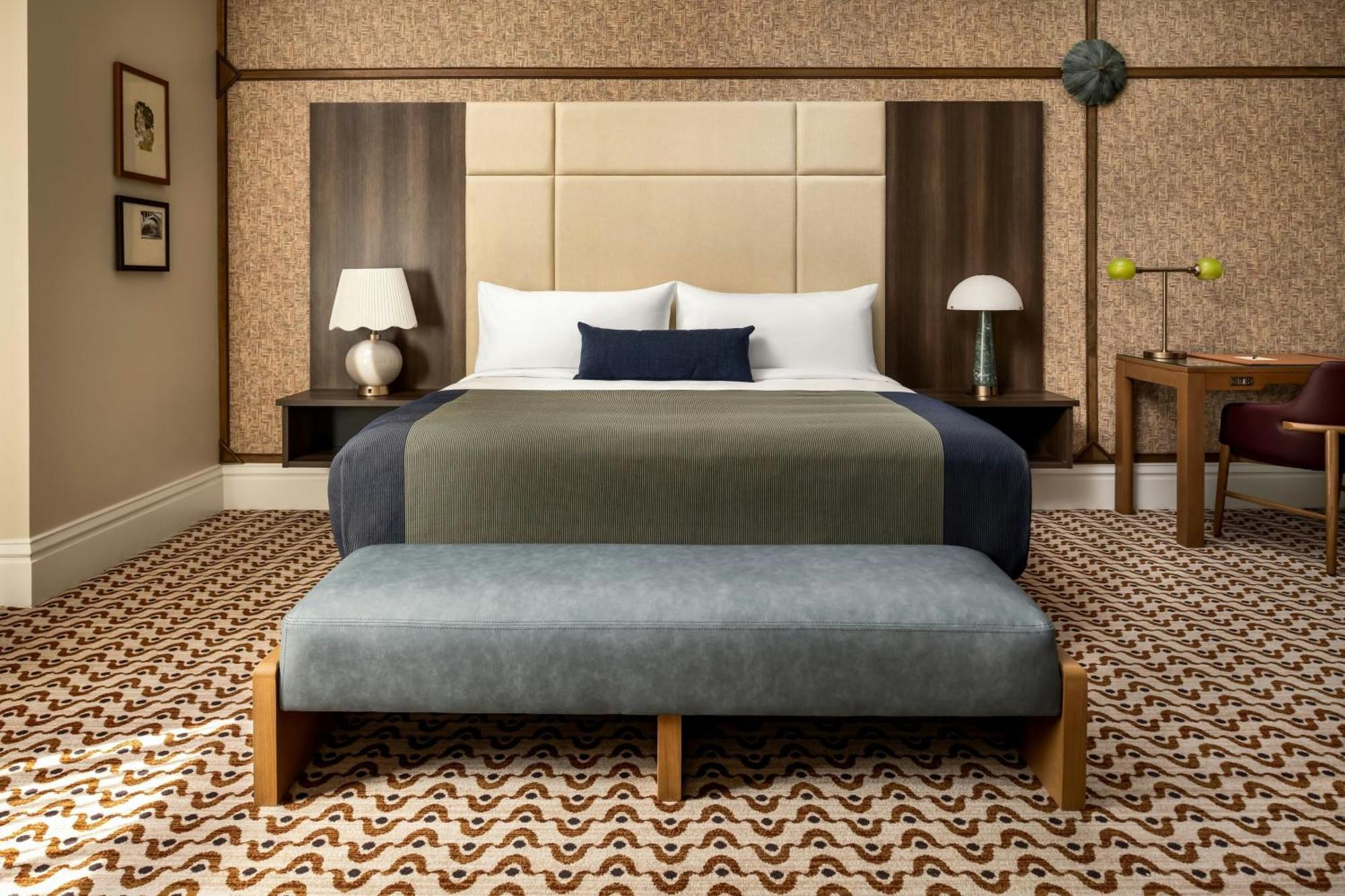 Guest Room 1 King,1697959325:JPEG