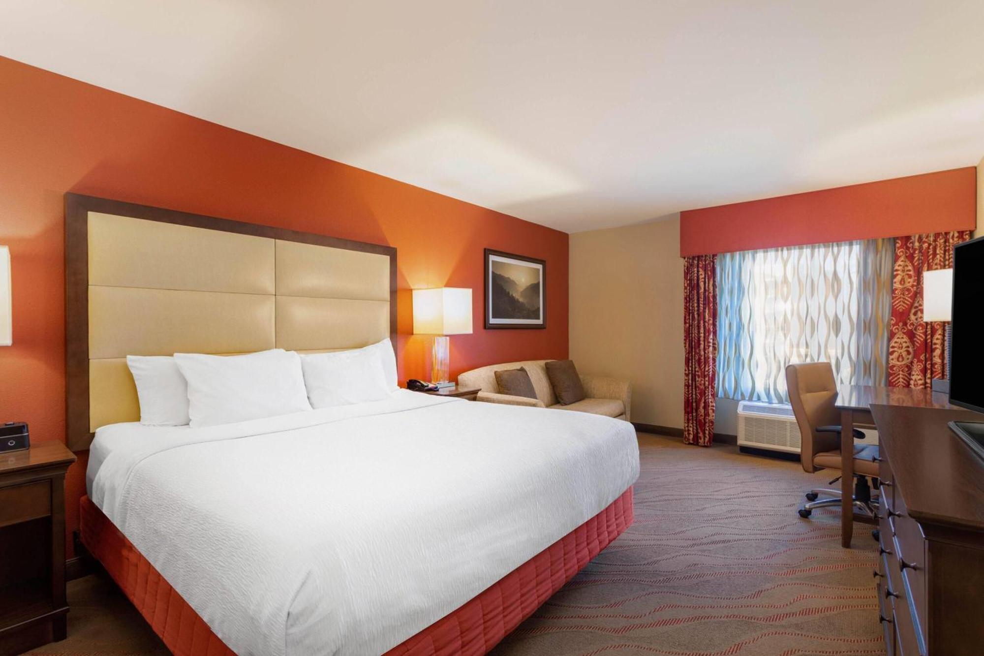 King Room Mobility Access or Non-Smoking