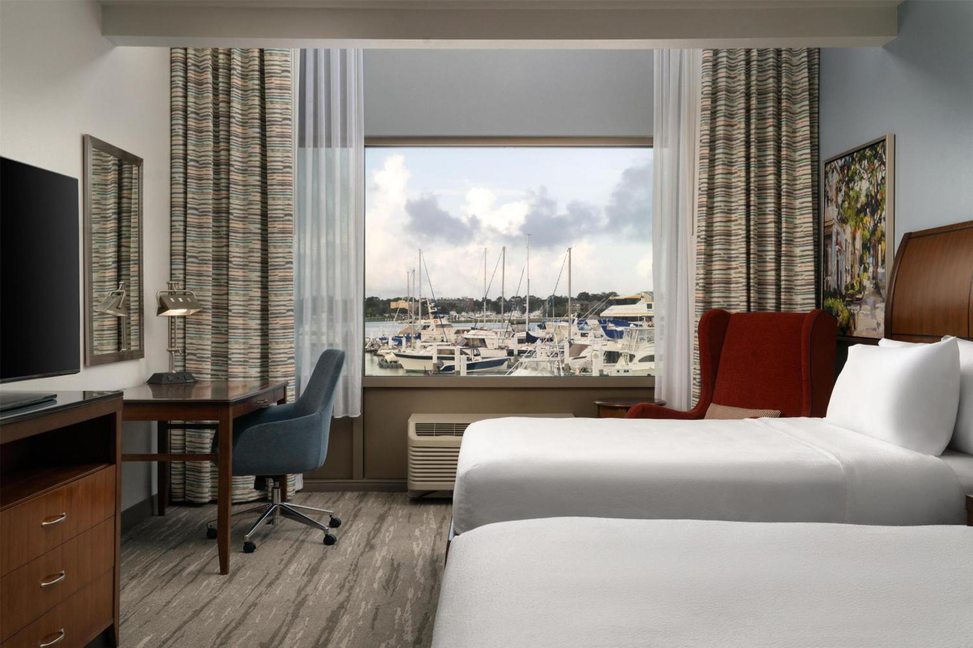 Queen Room Two Queen Beds Water View