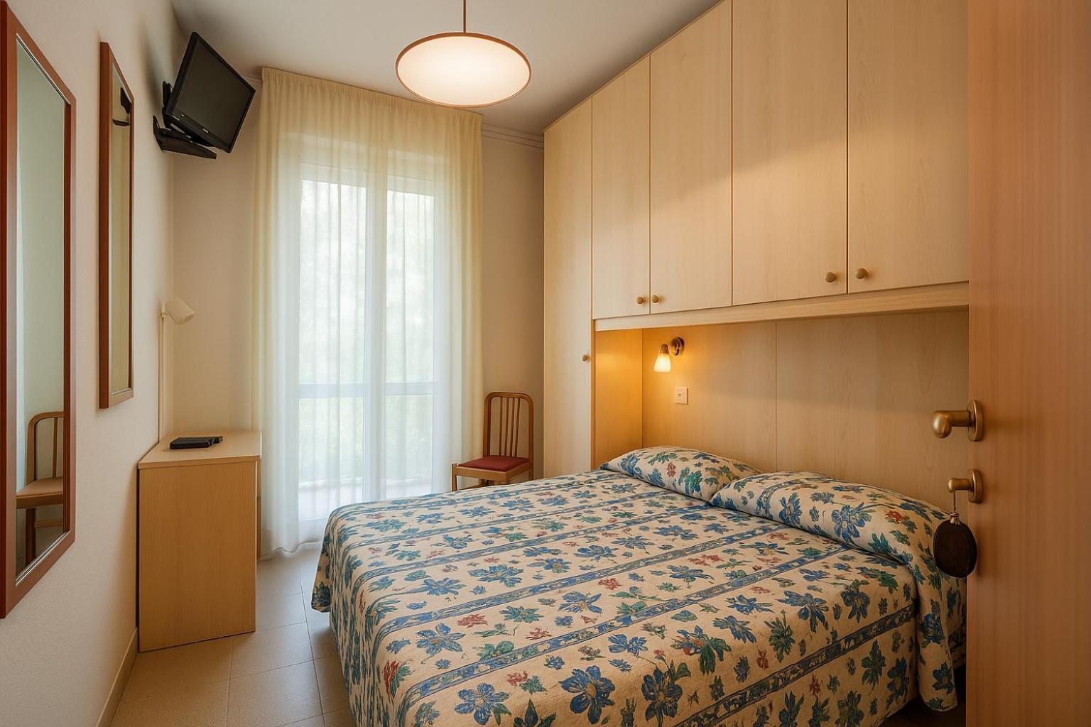 Single Room Balcony Partial Sea View,1698040071:JPEG