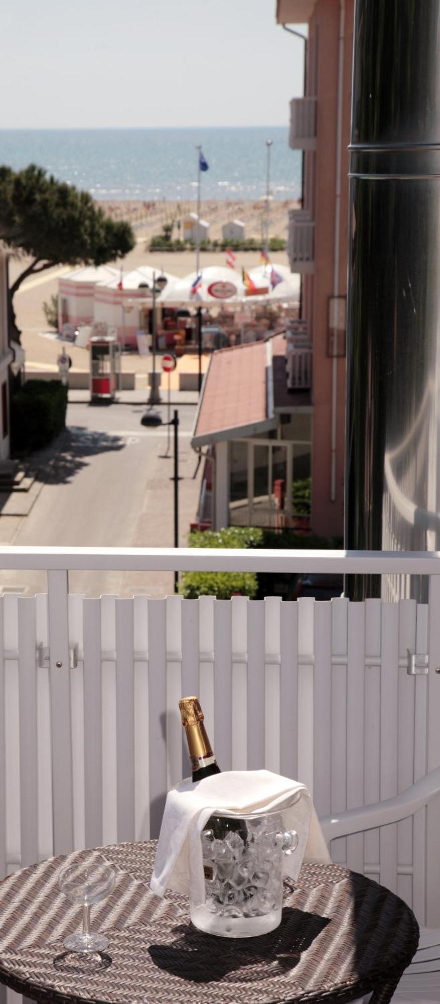 Single Room Balcony Partial Sea View