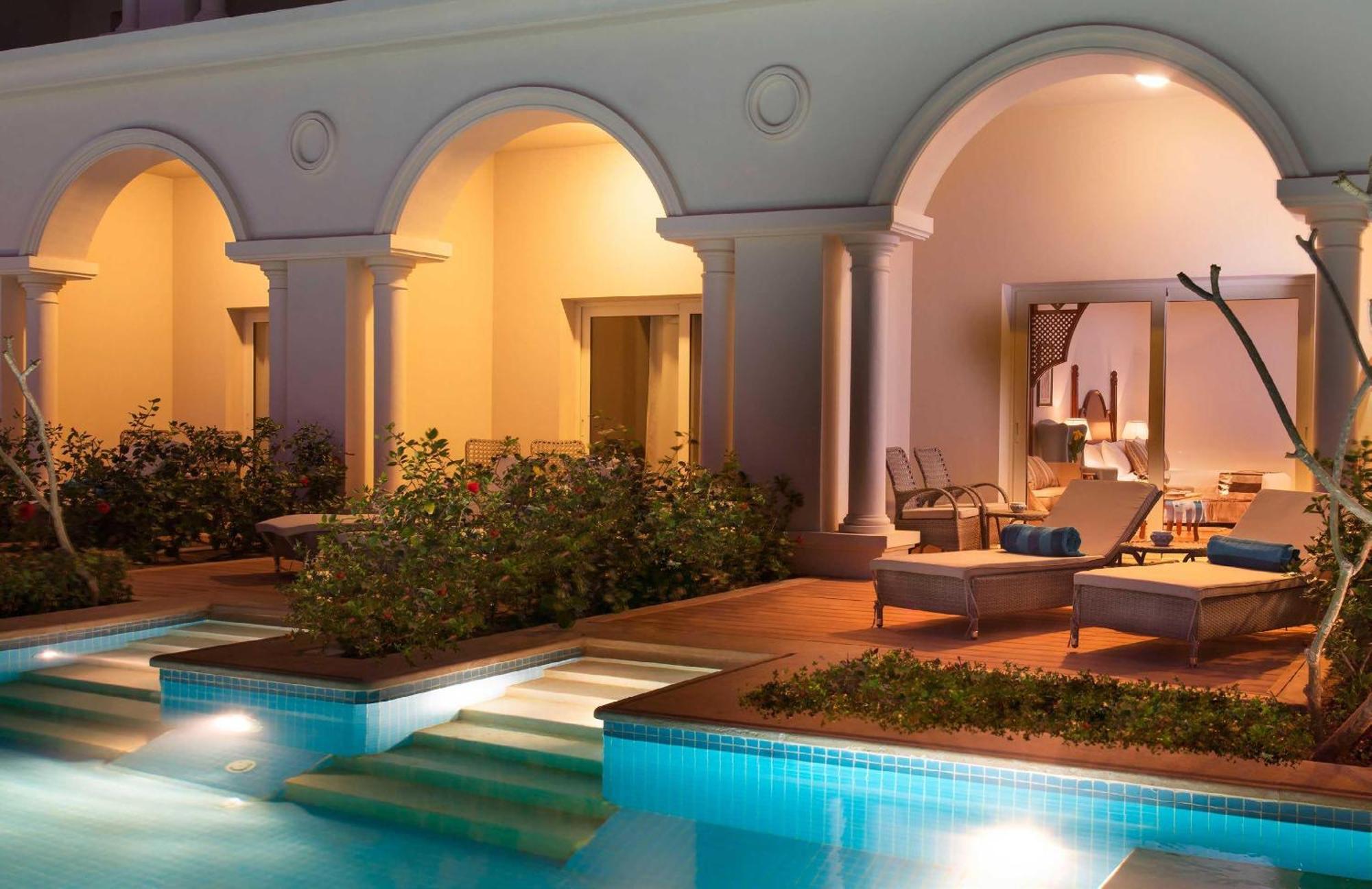 Swim Up Suite Adults Only