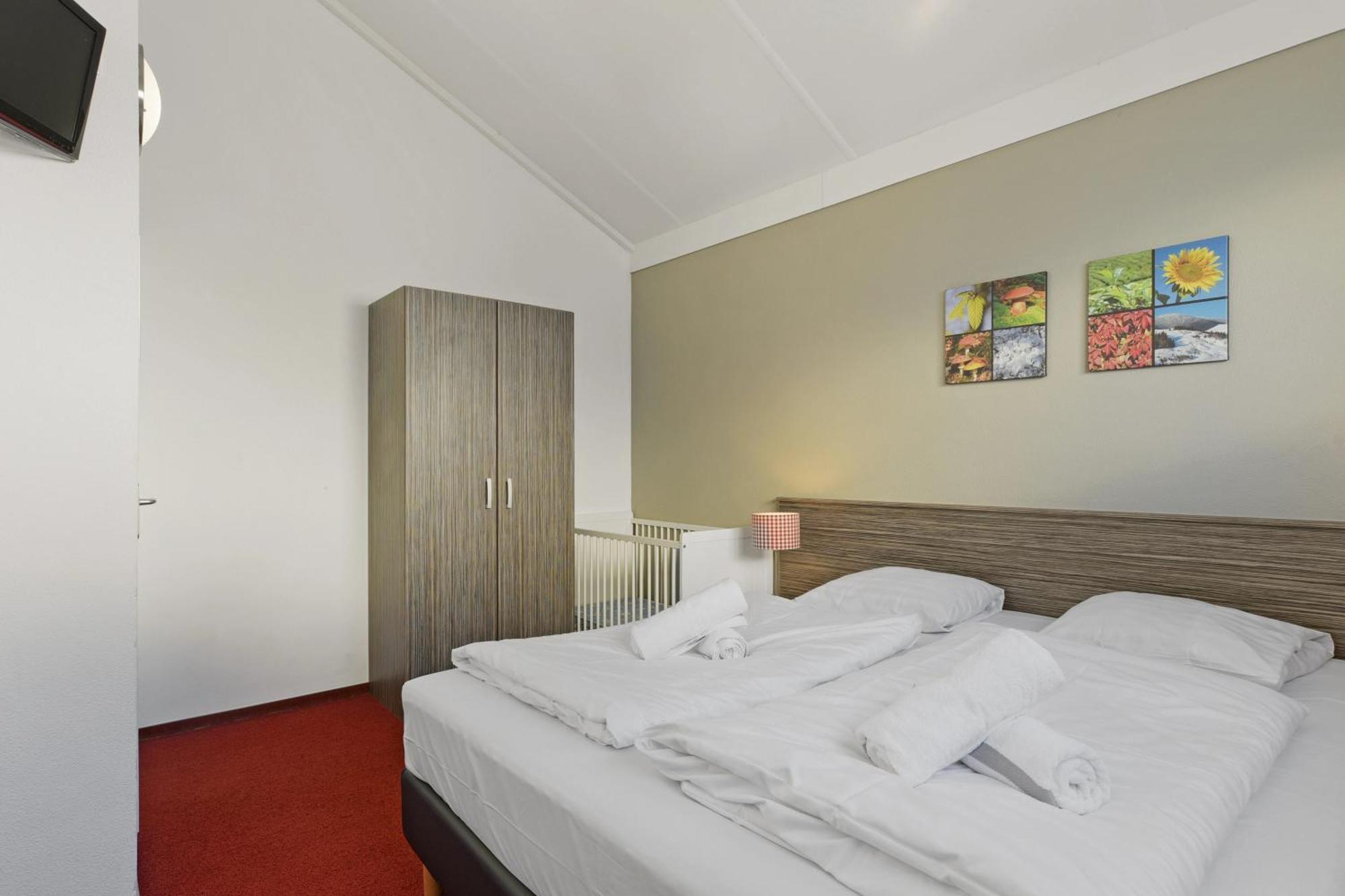 Three-Bedroom Chalet 1,1698071861:JPEG