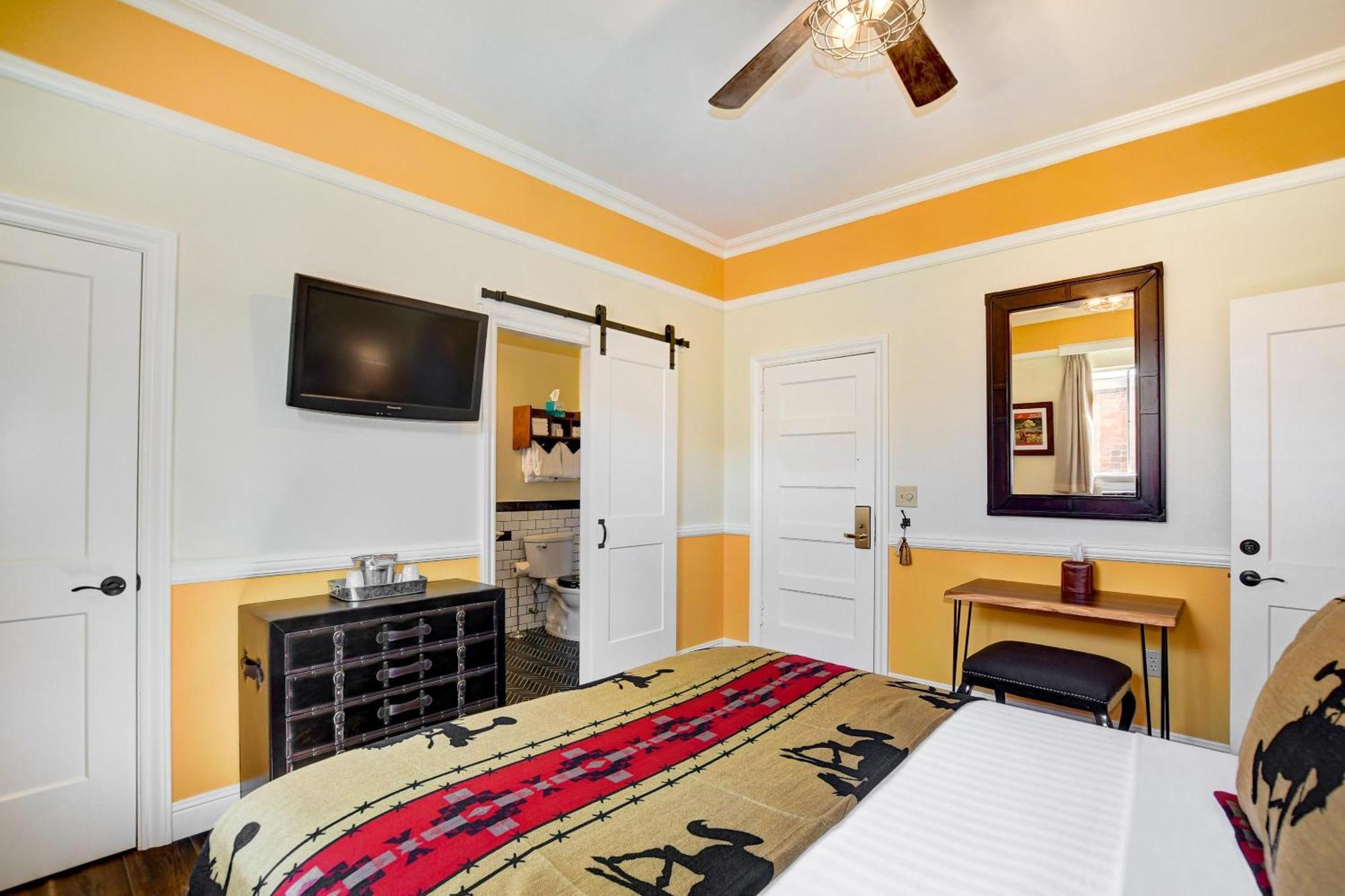 King Room Non-Smoking