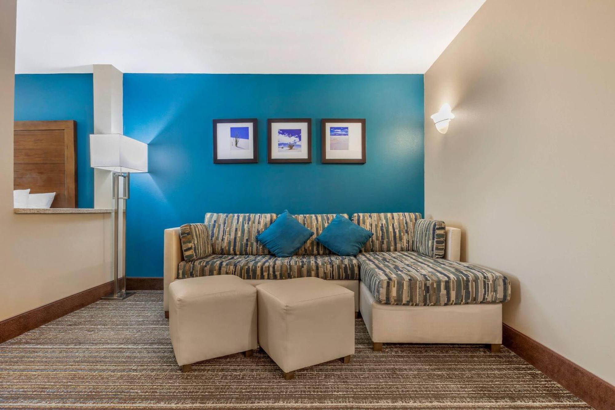 Queen Suite Two Queen Beds Accessible or Non-Smoking