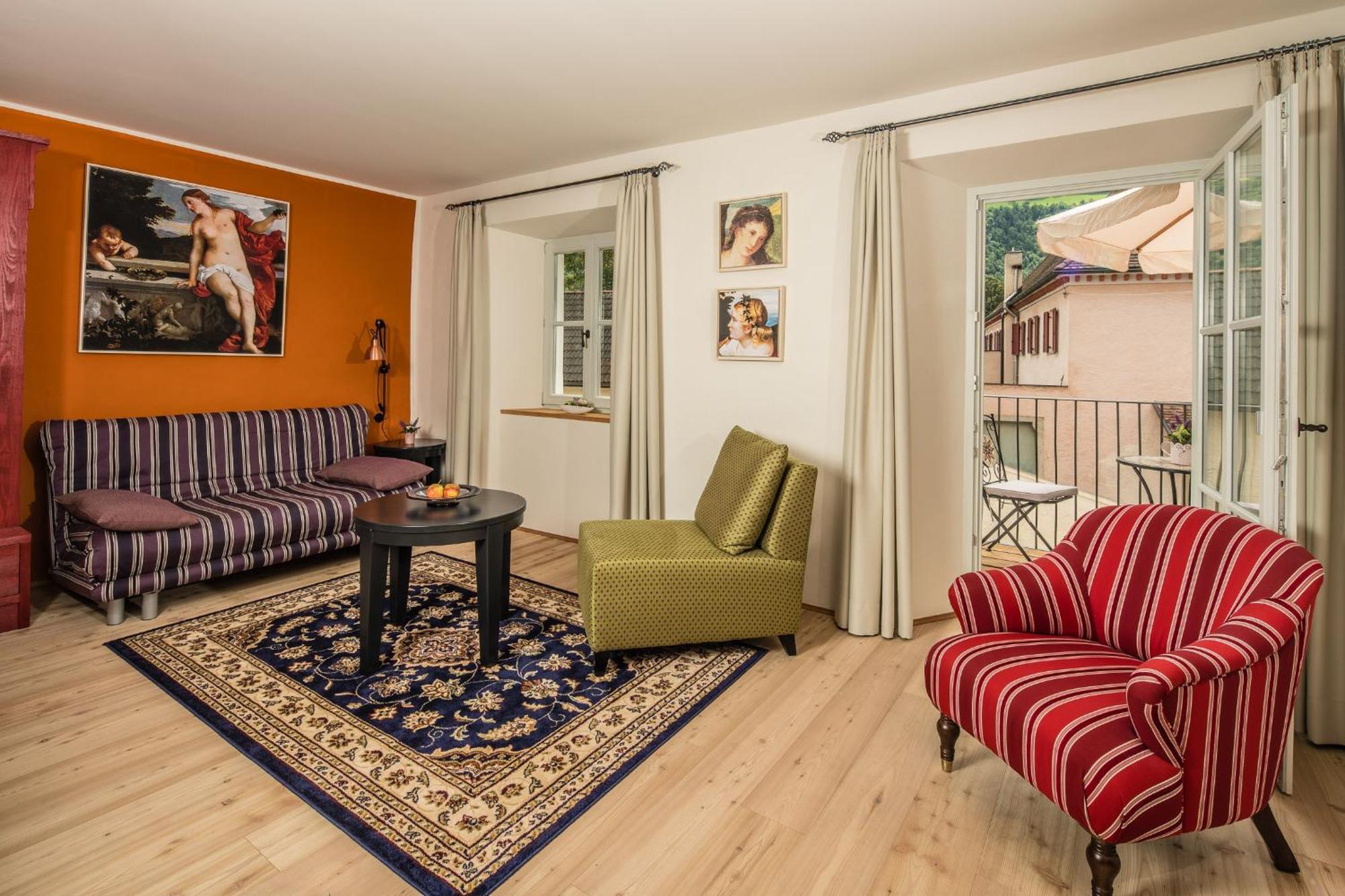 Superior Apartment,1758418155:JPEG
