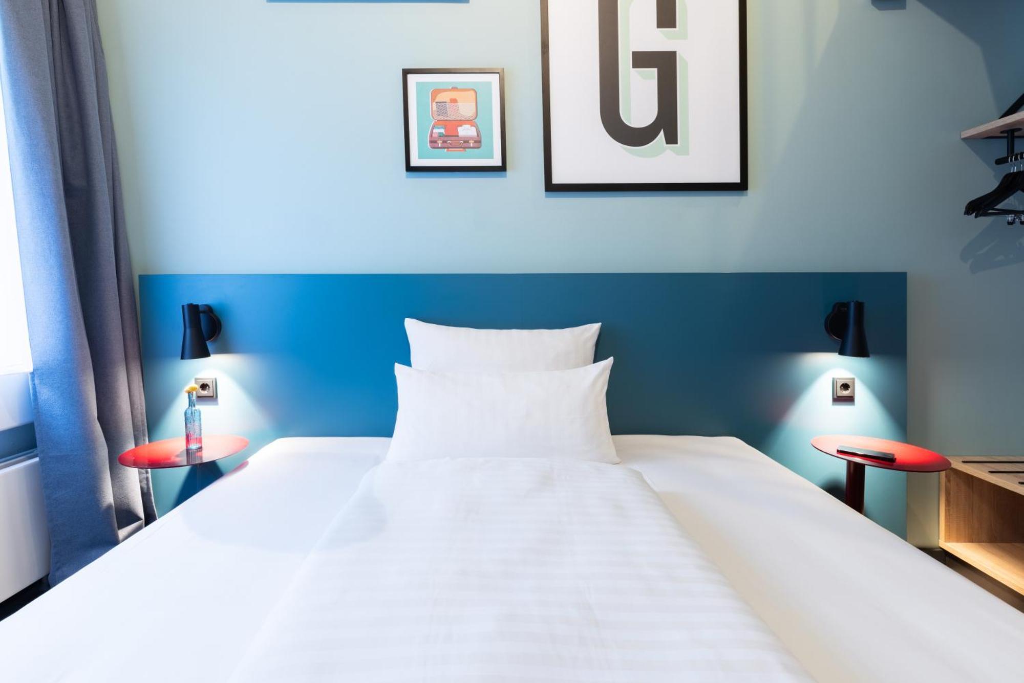 Single Room,1698186322:JPEG