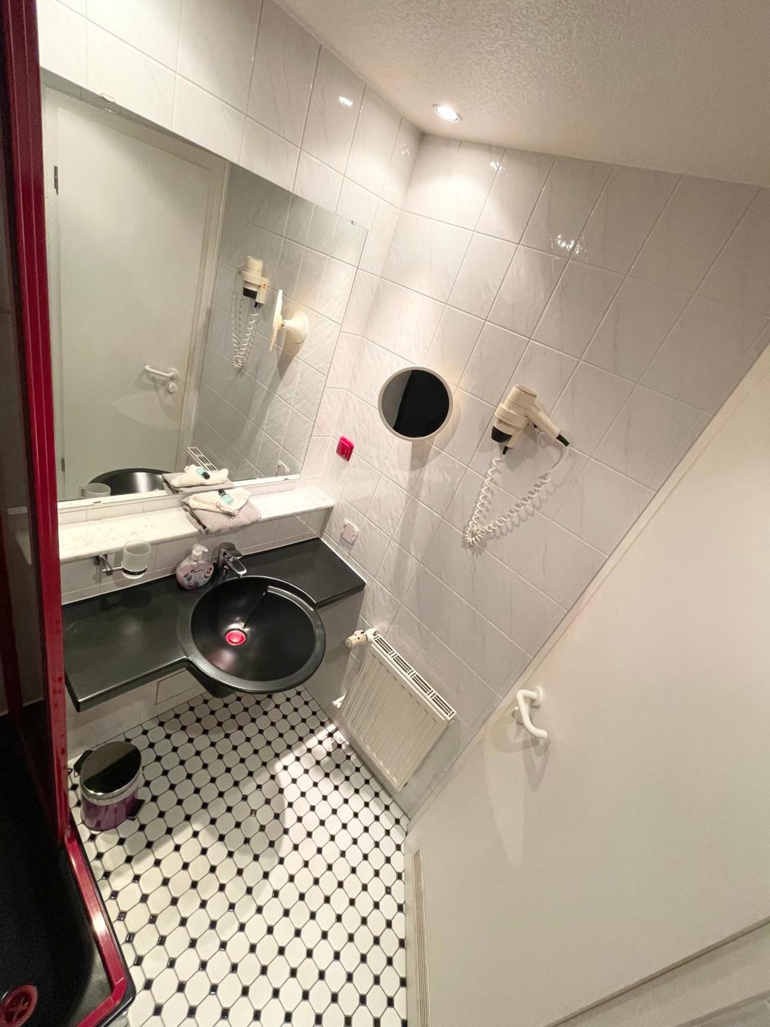 Comfort Single Room