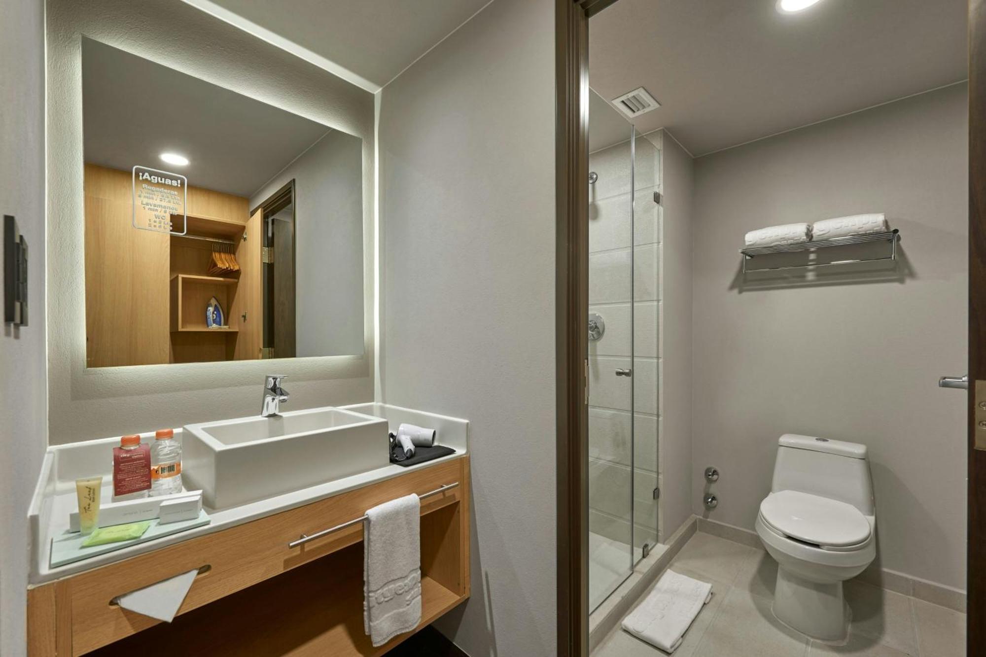 Suite met Kingsize Bed en Slaapbank