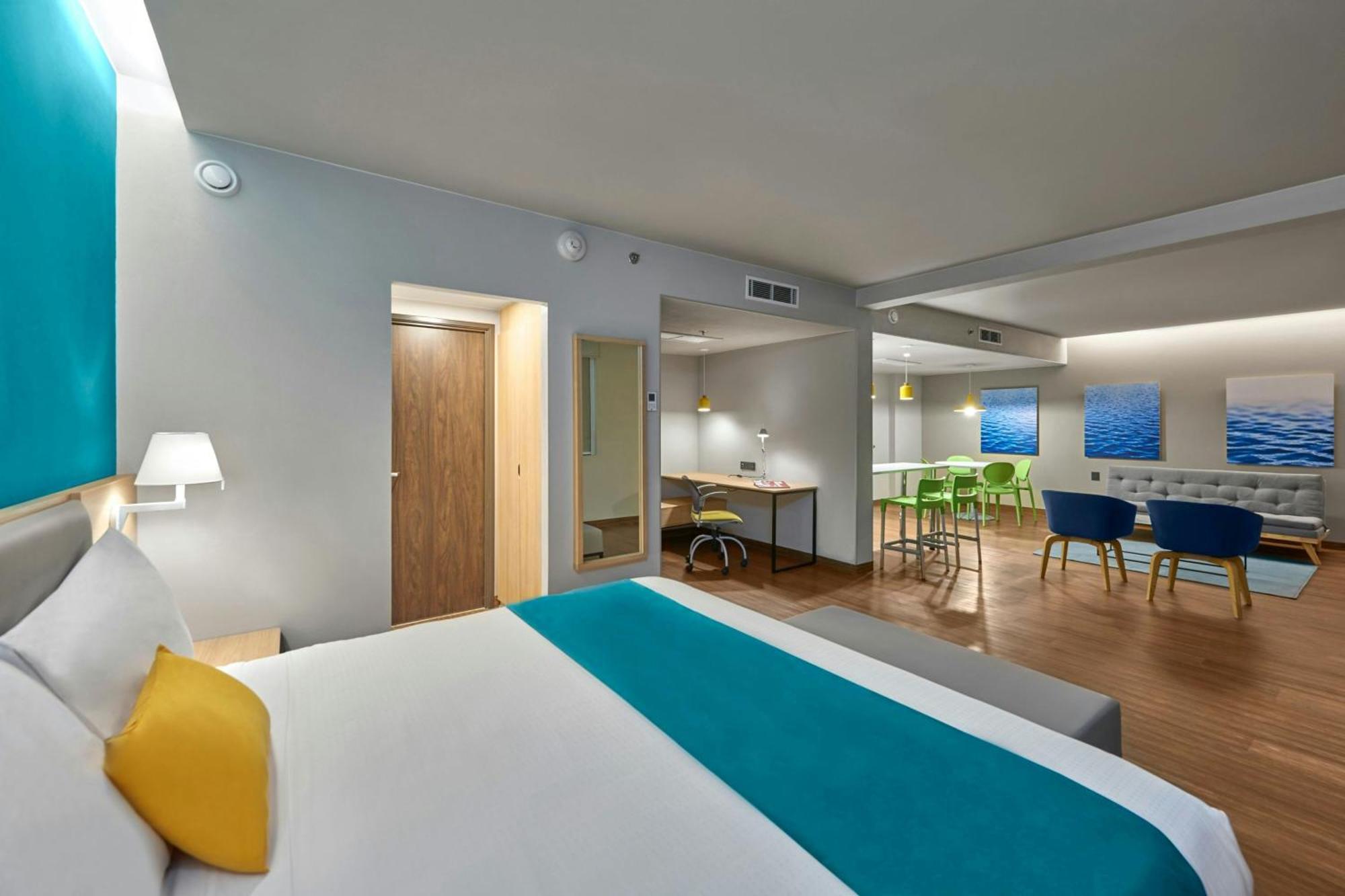 King Suite One King Bed One Sofa Bed