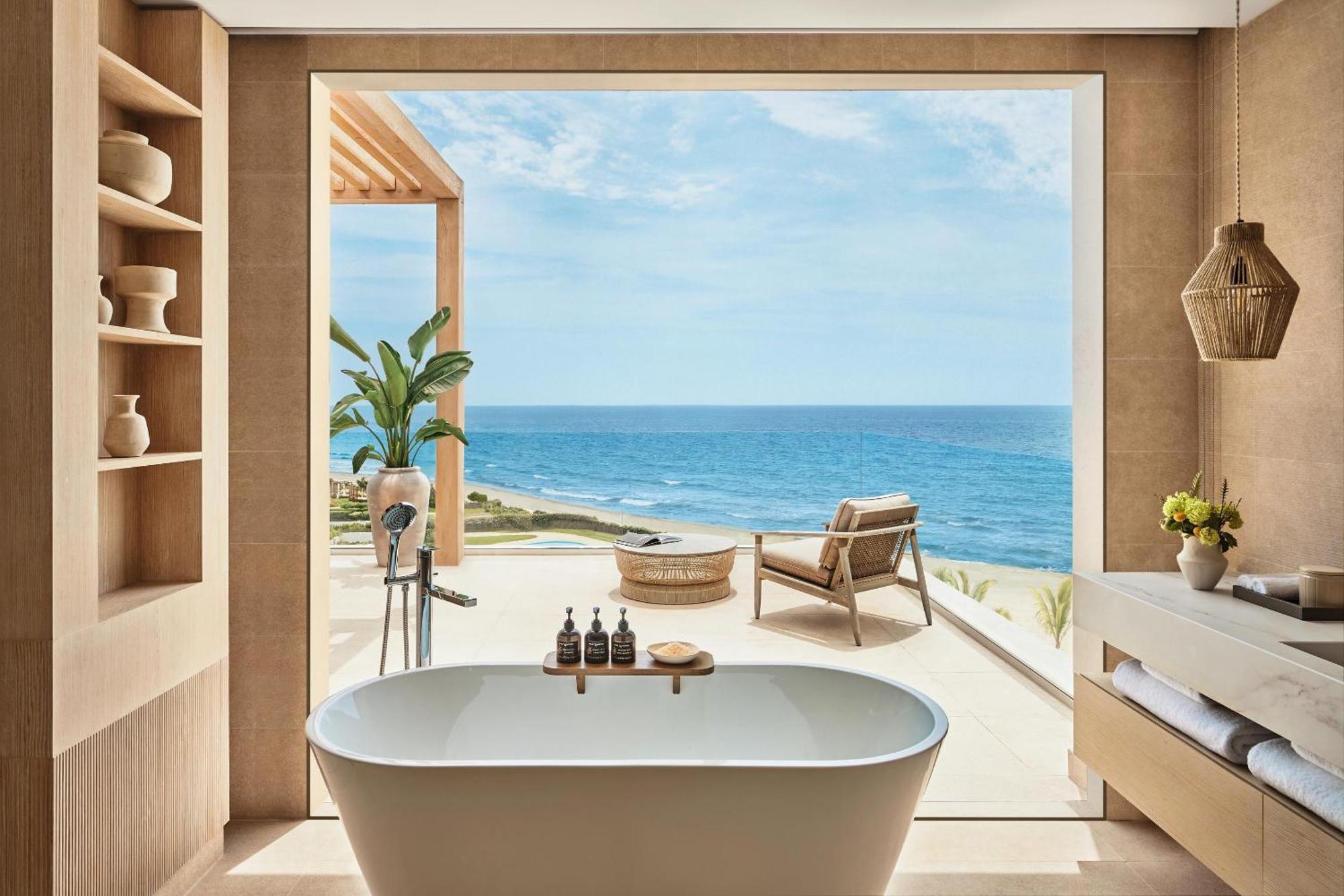 Deluxe Two Bedroom Grand Penthouse Suite Sea Front View