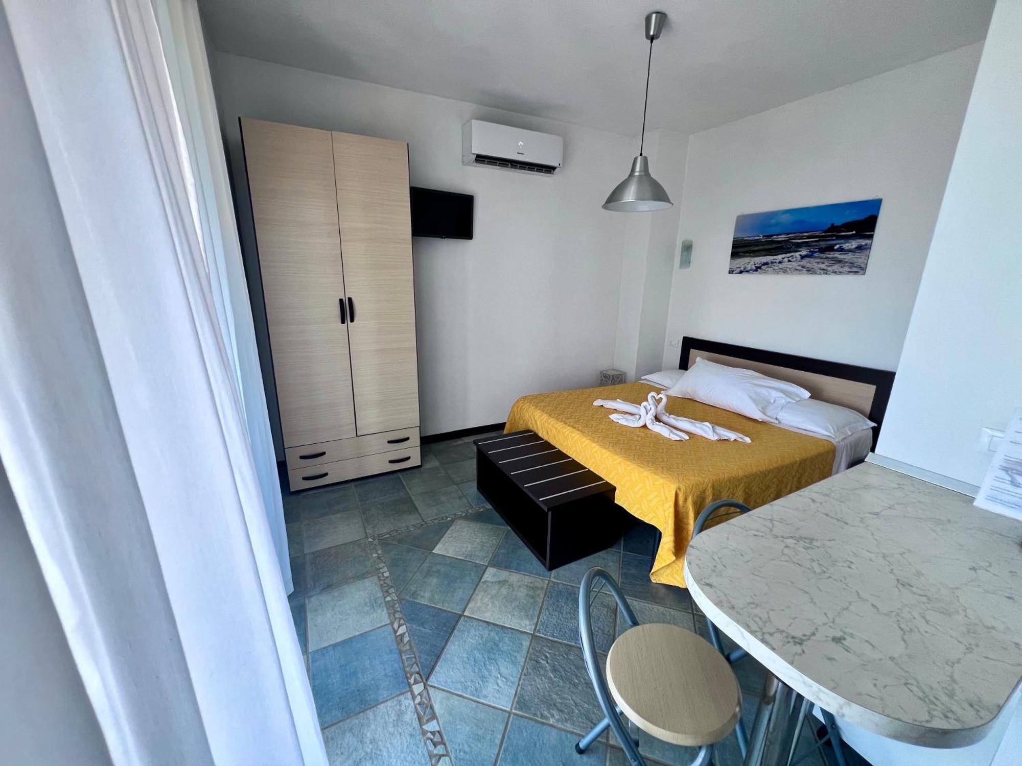 Studio Apartment Sea View