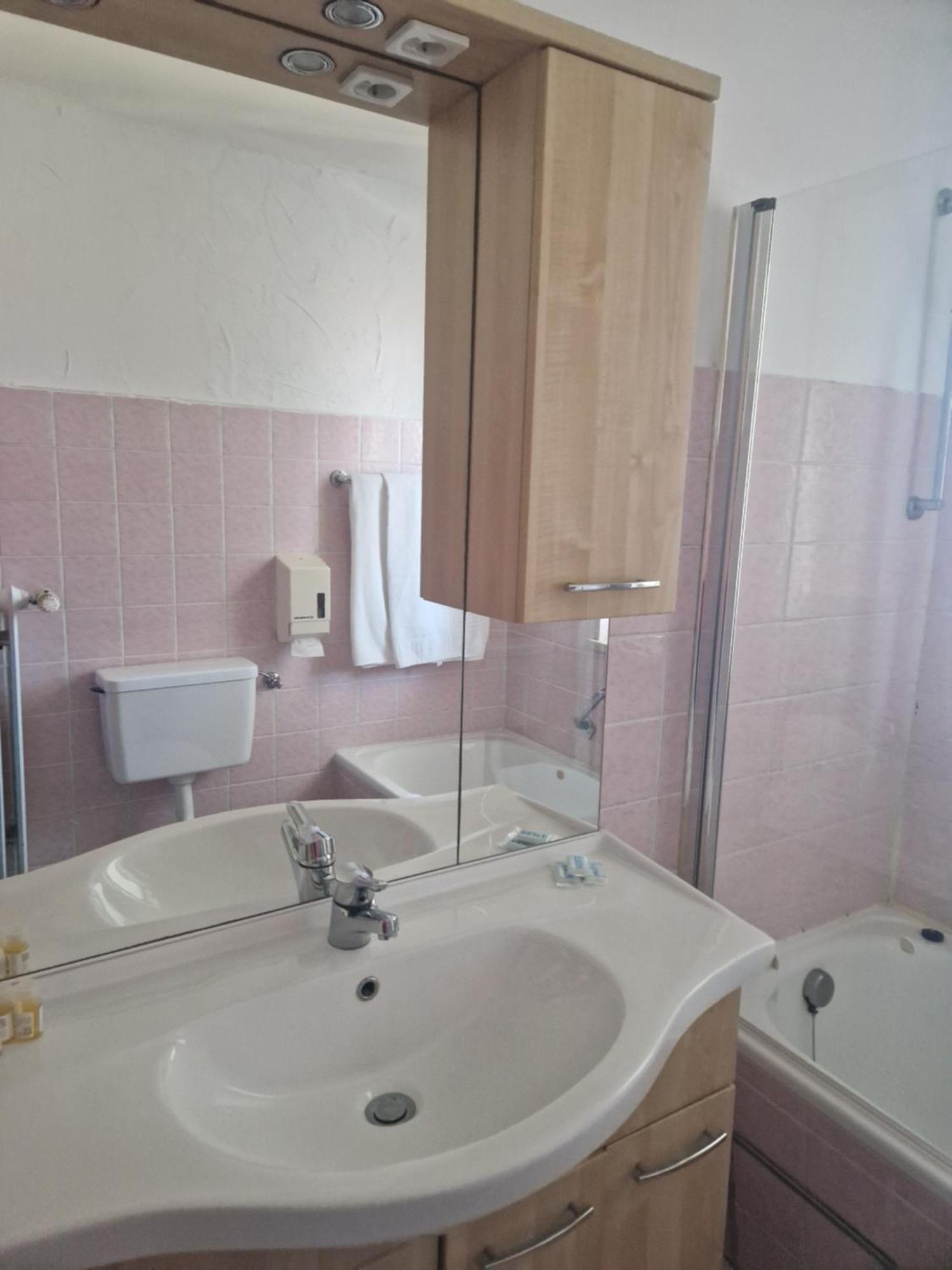Double Room Balcony,1698637569:JPEG