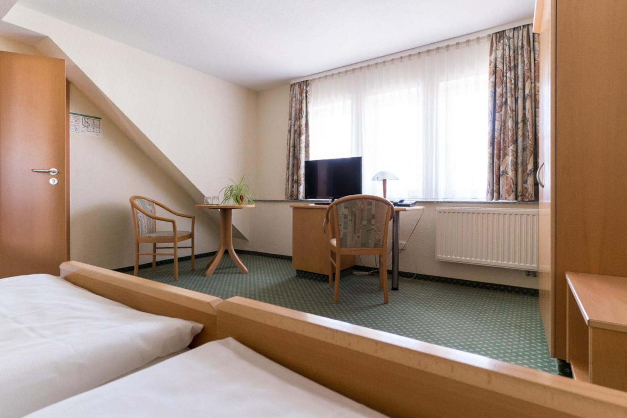 Double Room,1698845037:JPEG