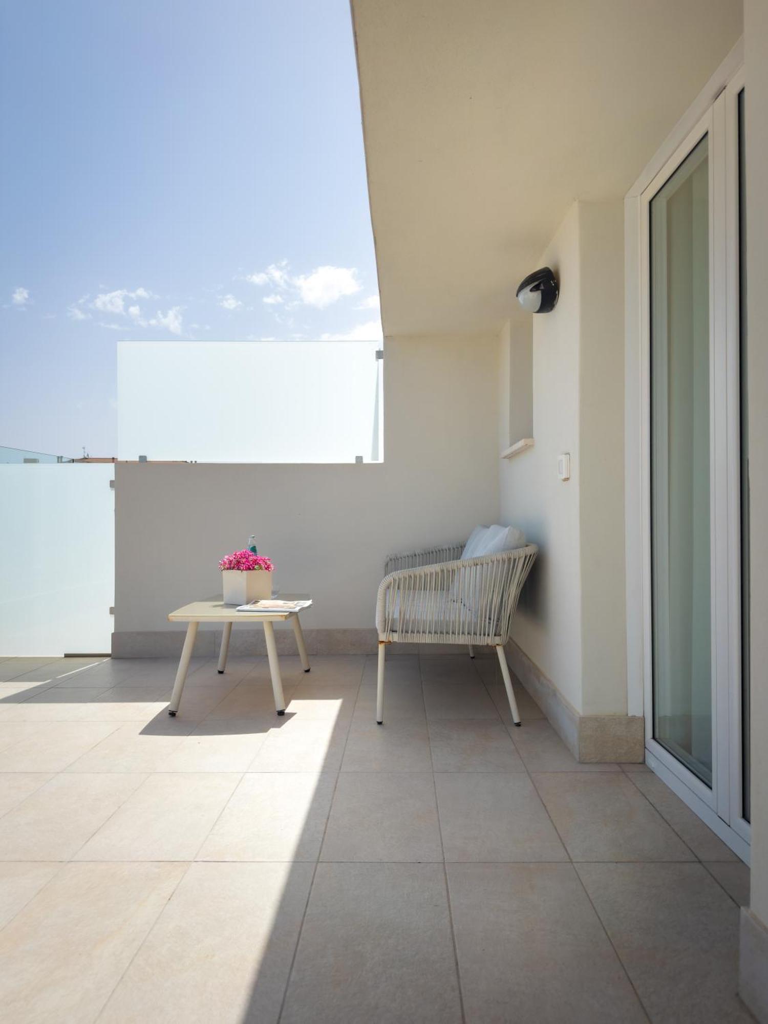 Double Room Balcony,1698857390:JPEG