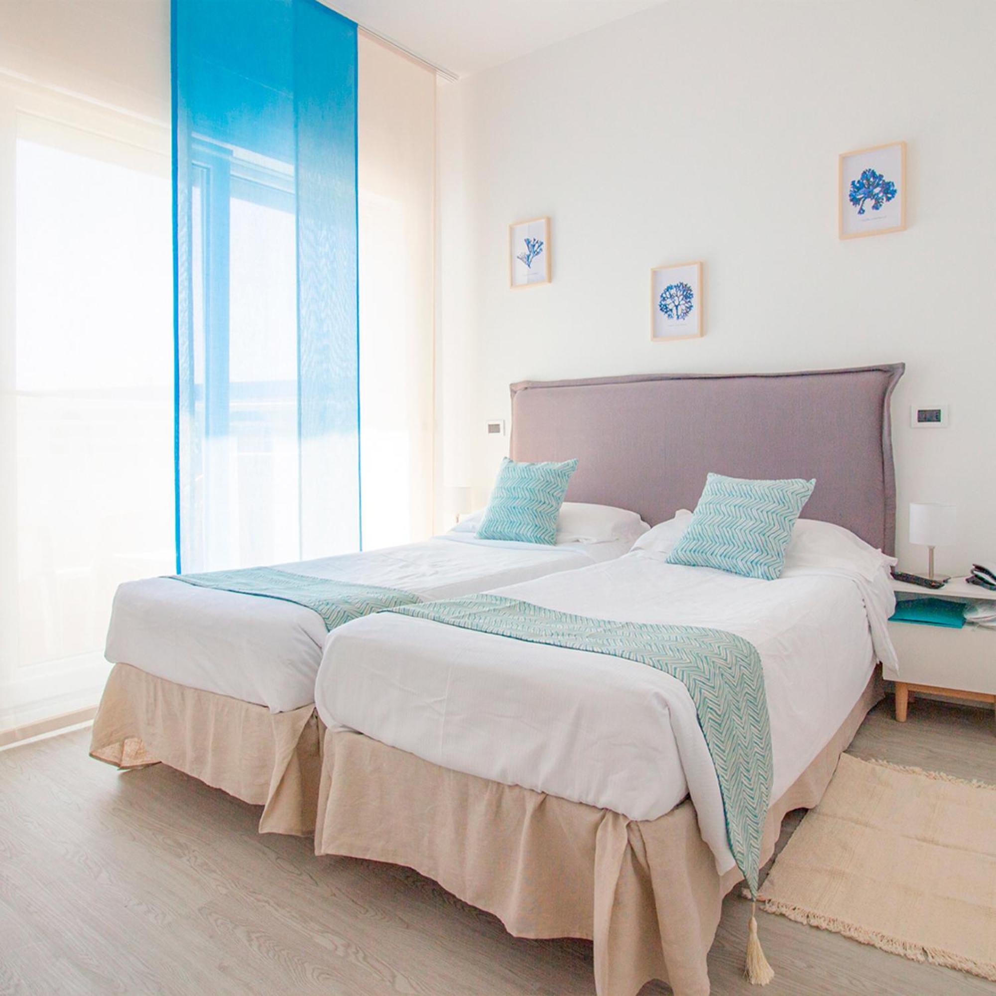 Comfort Double Room Lateral Sea View