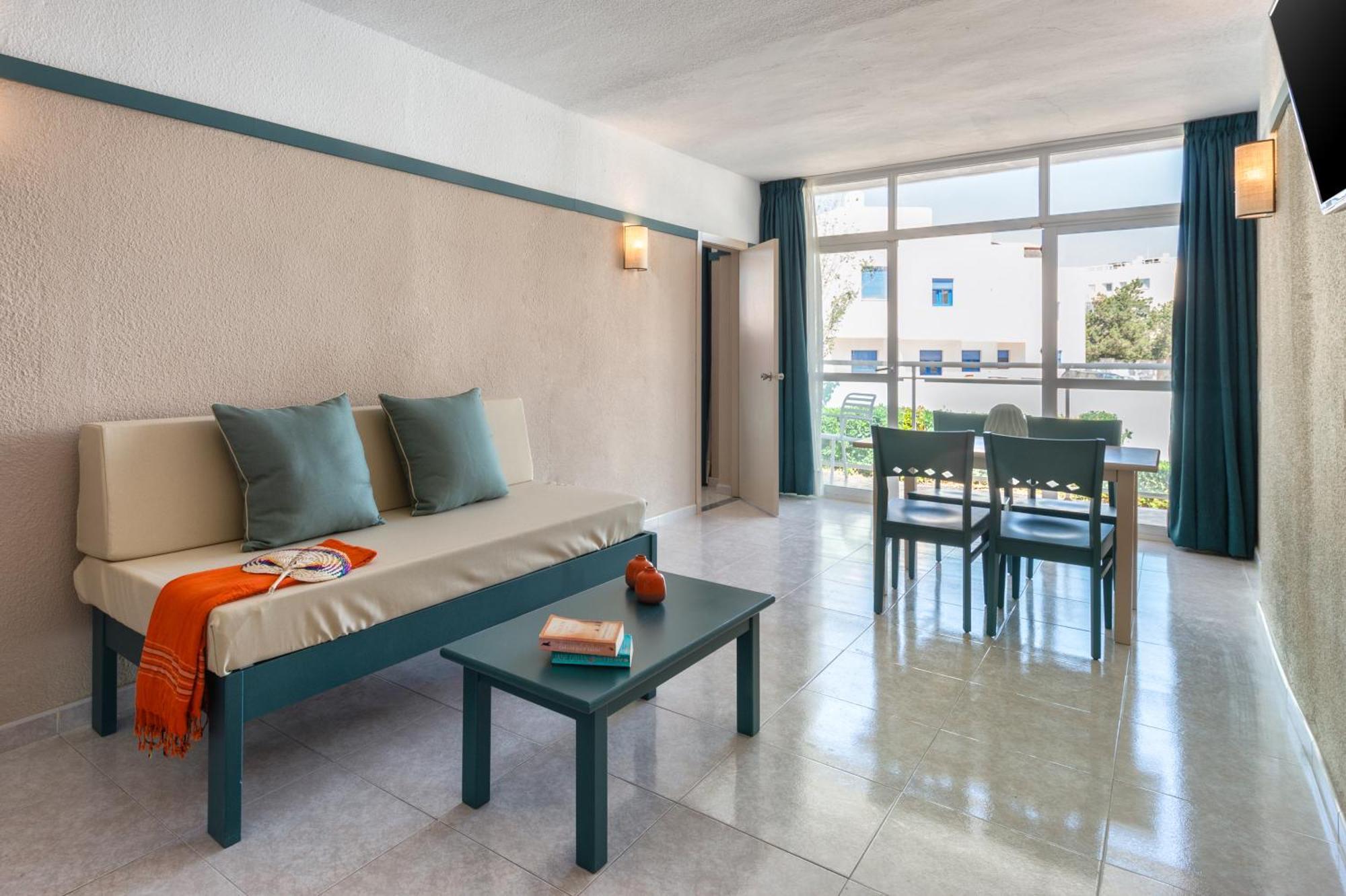 One-Bedroom Apartment,1698864452:JPEG
