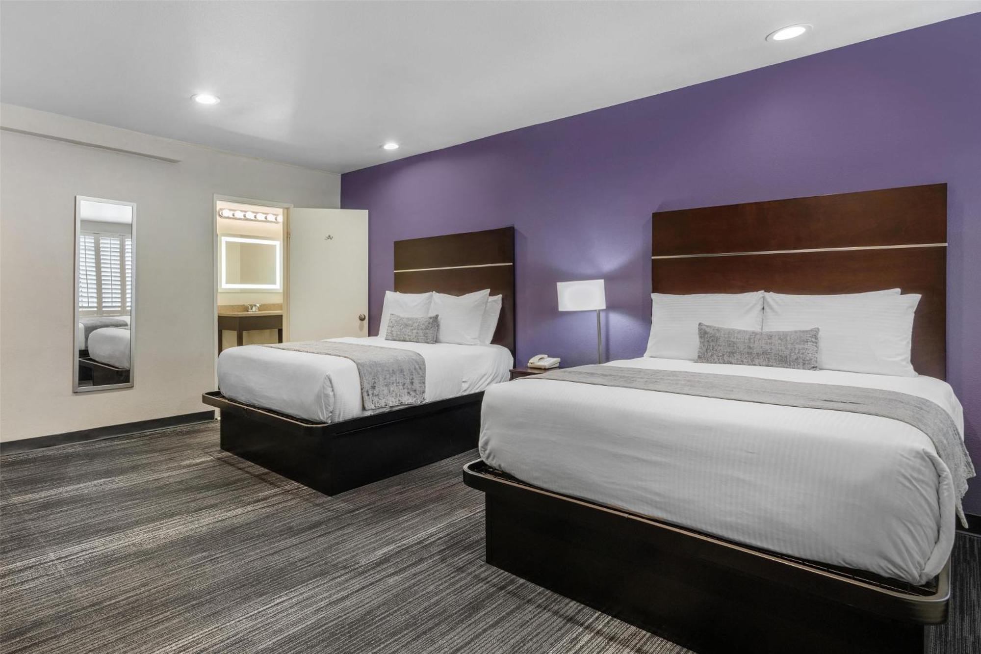 Queen Room Two Queen Beds