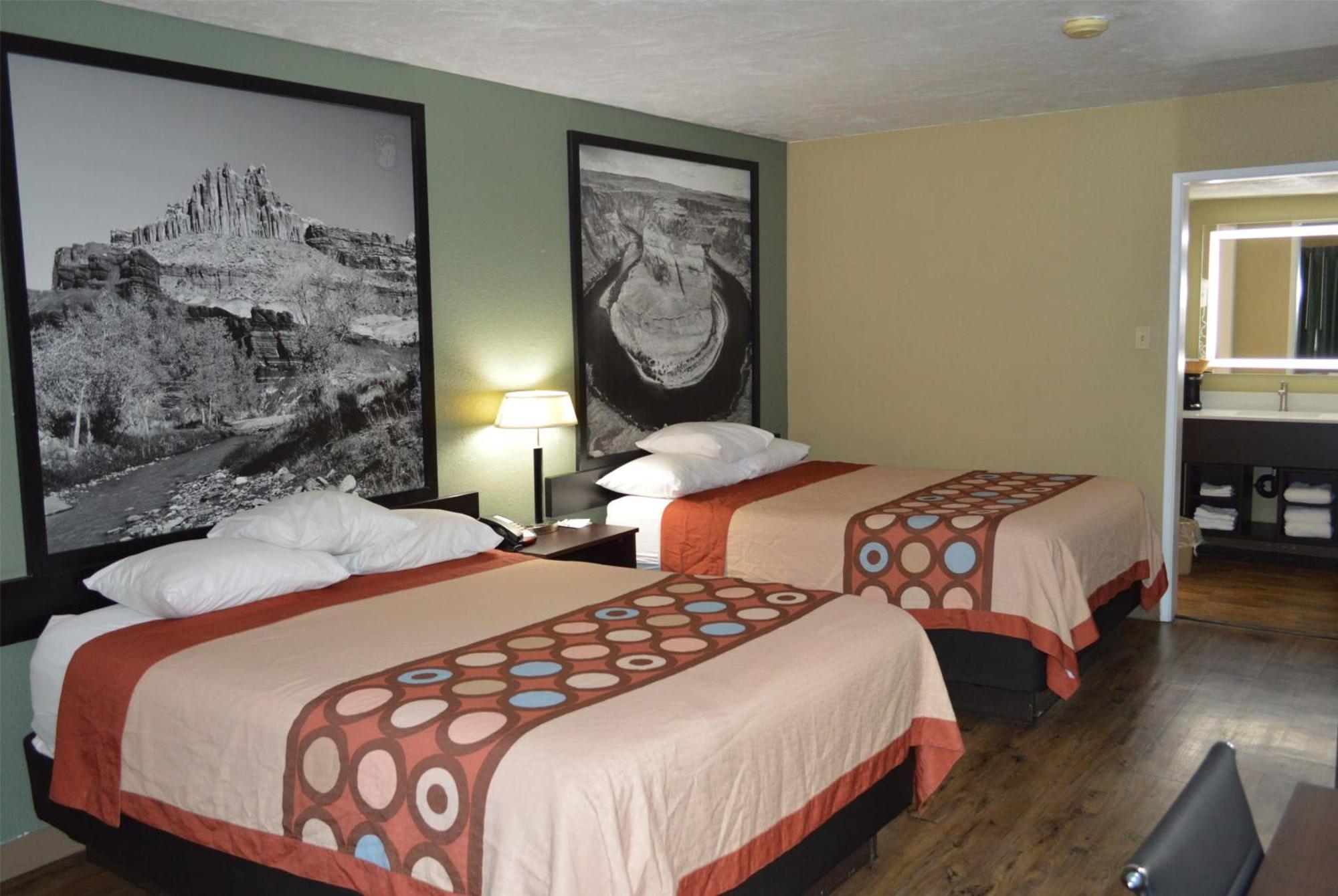Queen Room Two Queen Beds Non-Smoking