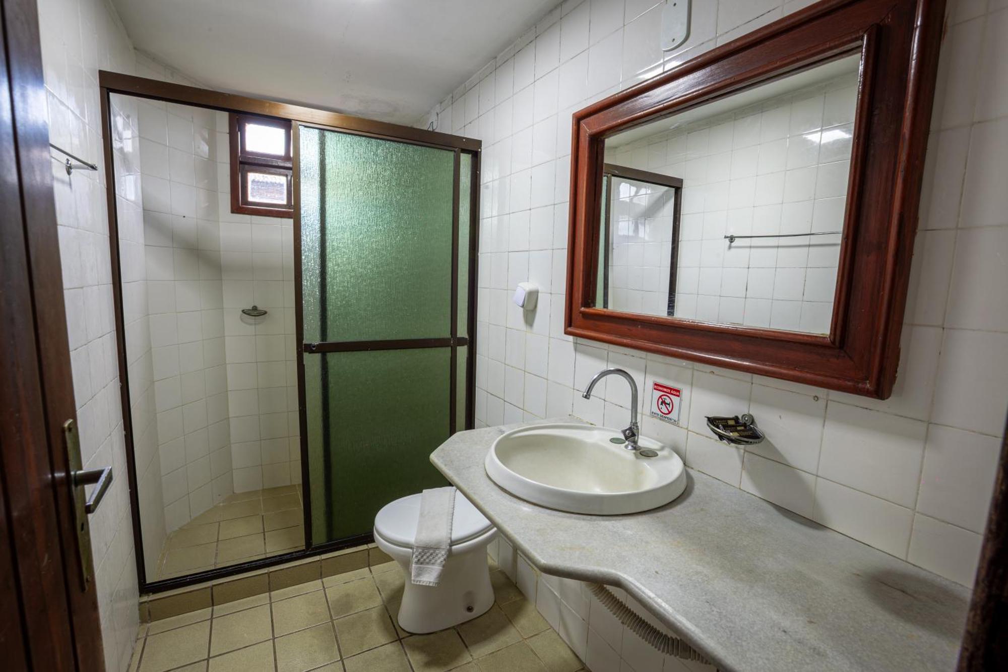Triple Room,1698896937:JPEG