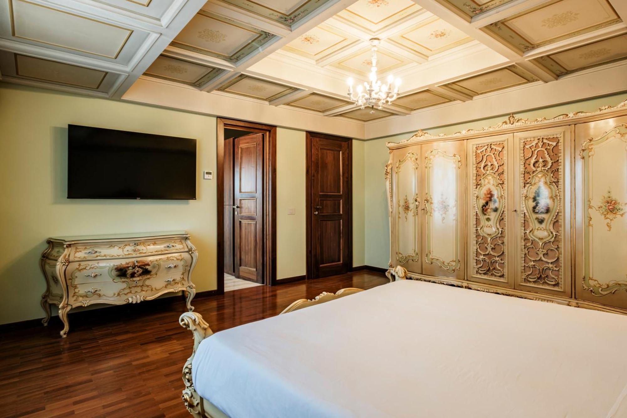 Deluxe Double Room Separate Building