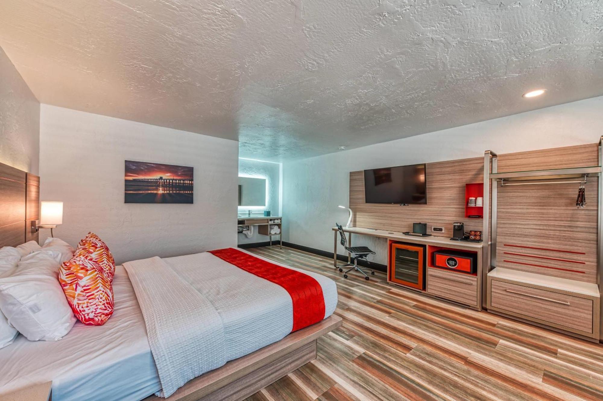 Standard King Room - Non Smoking
