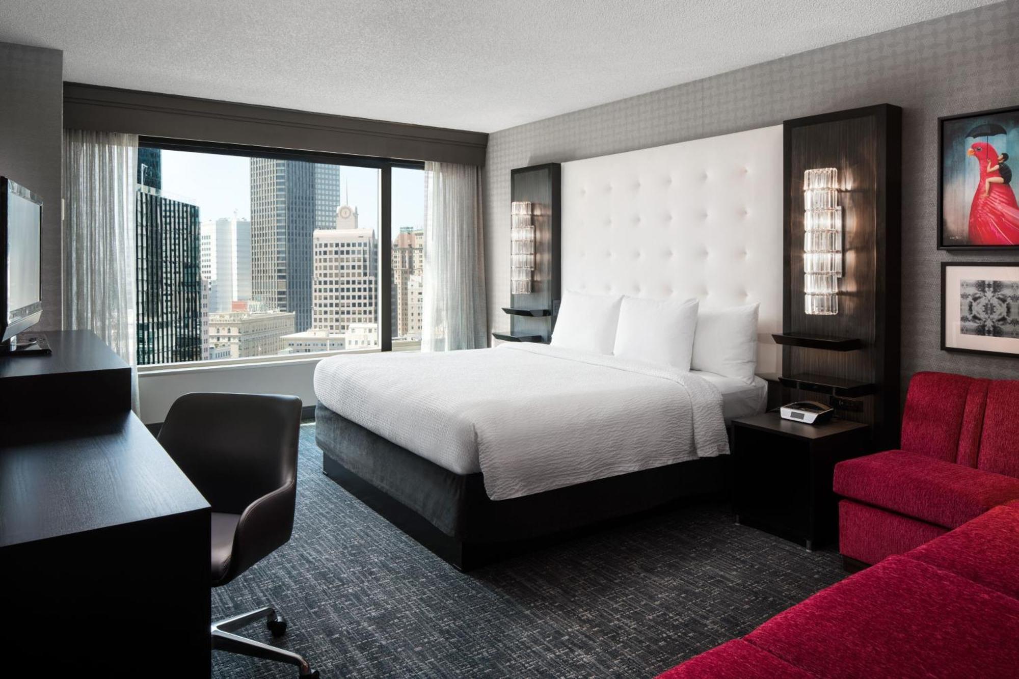 Guest room king bed city view High Floor